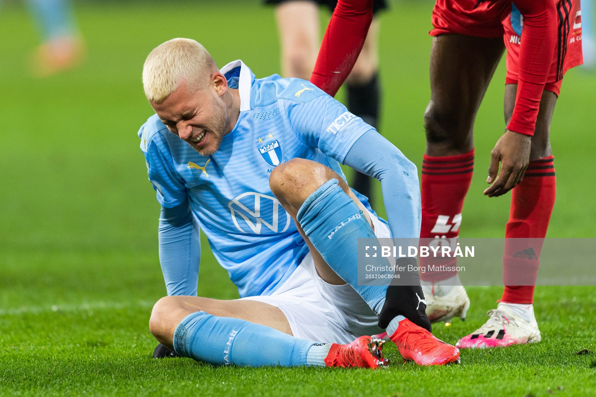Malmö FFs Felix Beijmo har ont