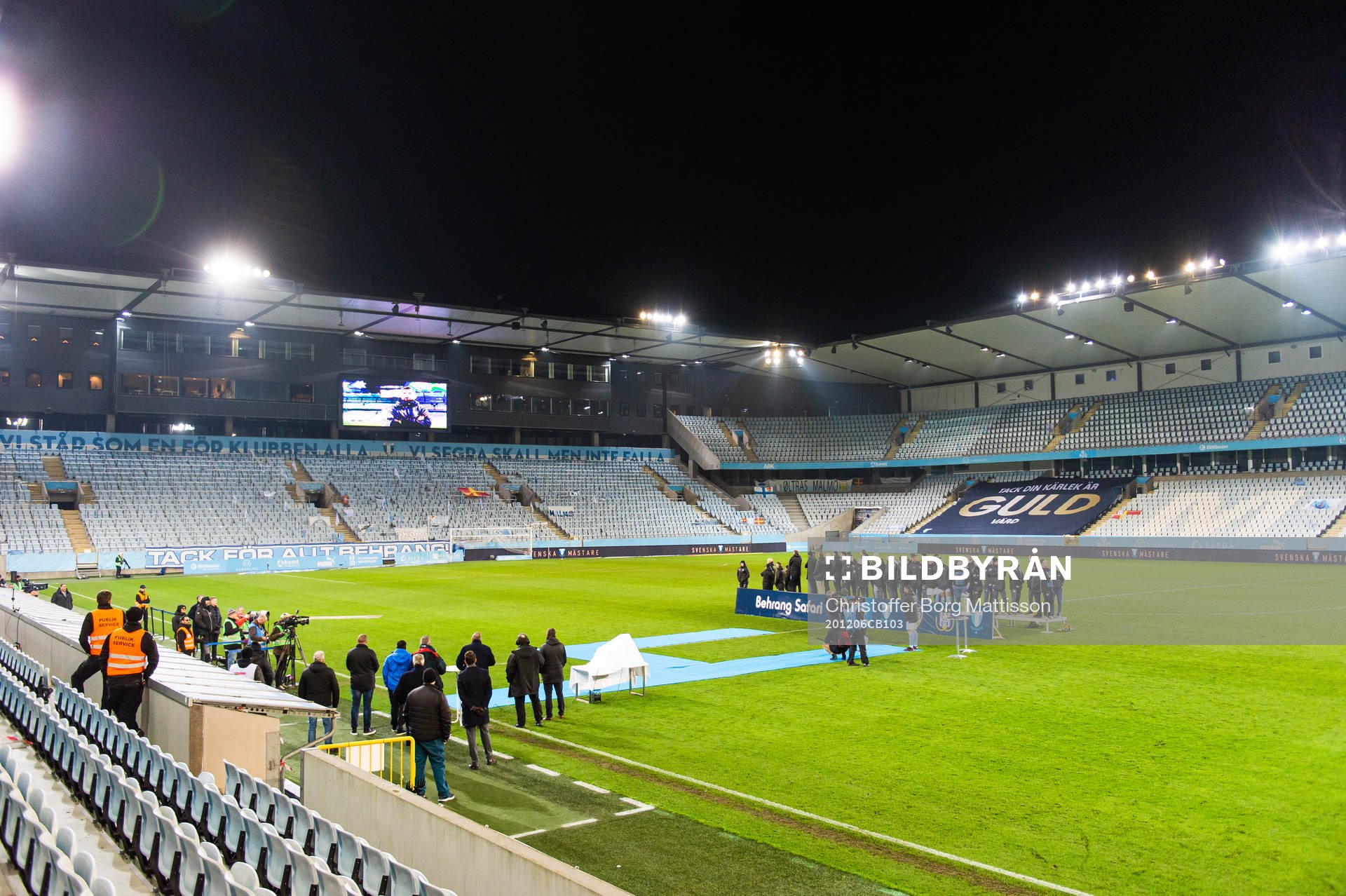 Malmö FFs Behrang Safari hyllas