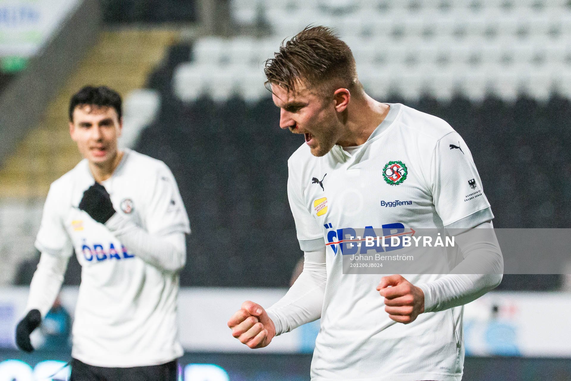 Örebros Erik Björndahl jublar