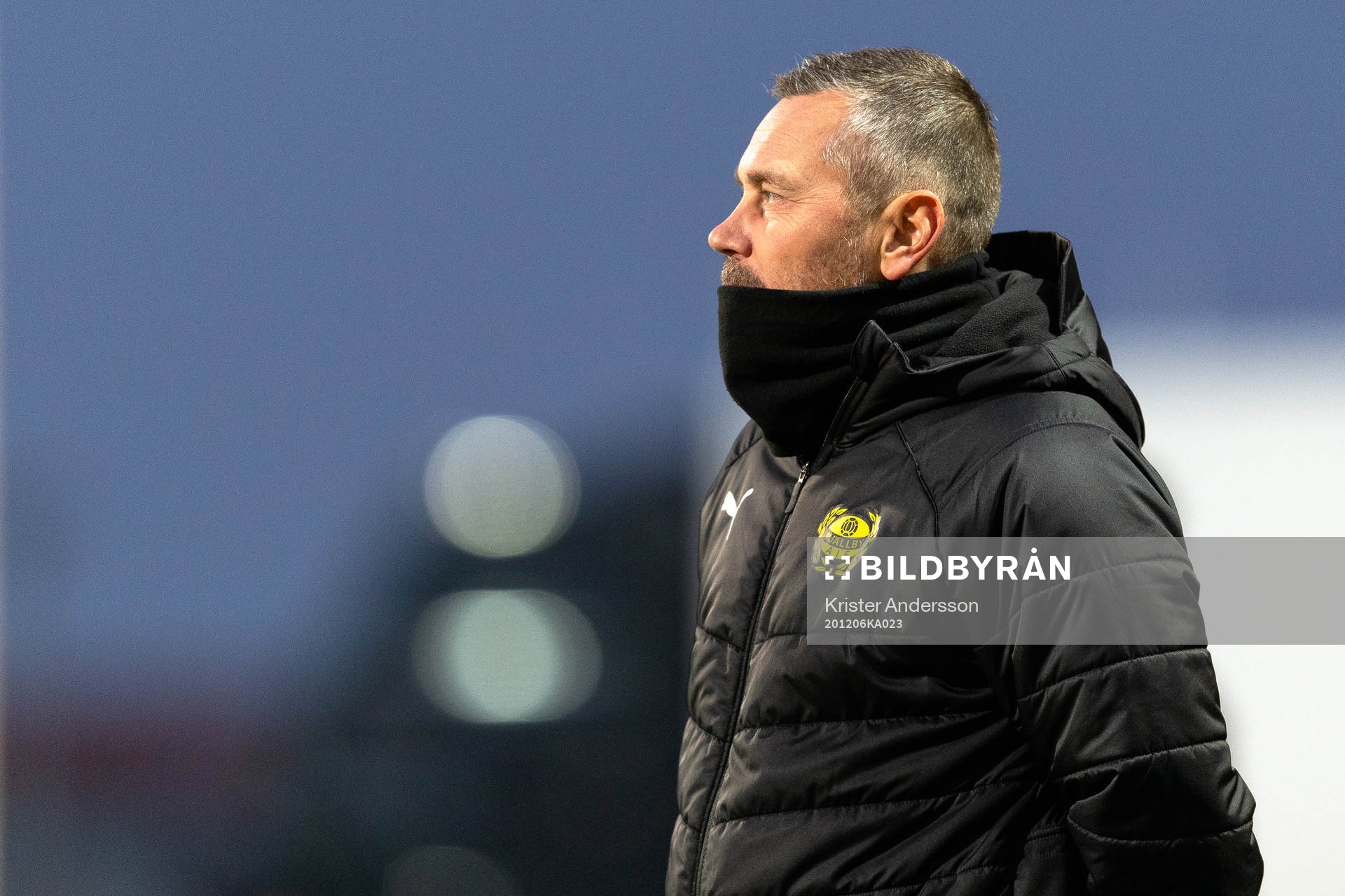 Mjällbys tränare Marcus Lantz under fotbollsmatchen i Allsvenskan mellan Falkenberg och Mjällby den 6 december 2020 i Falkenberg.