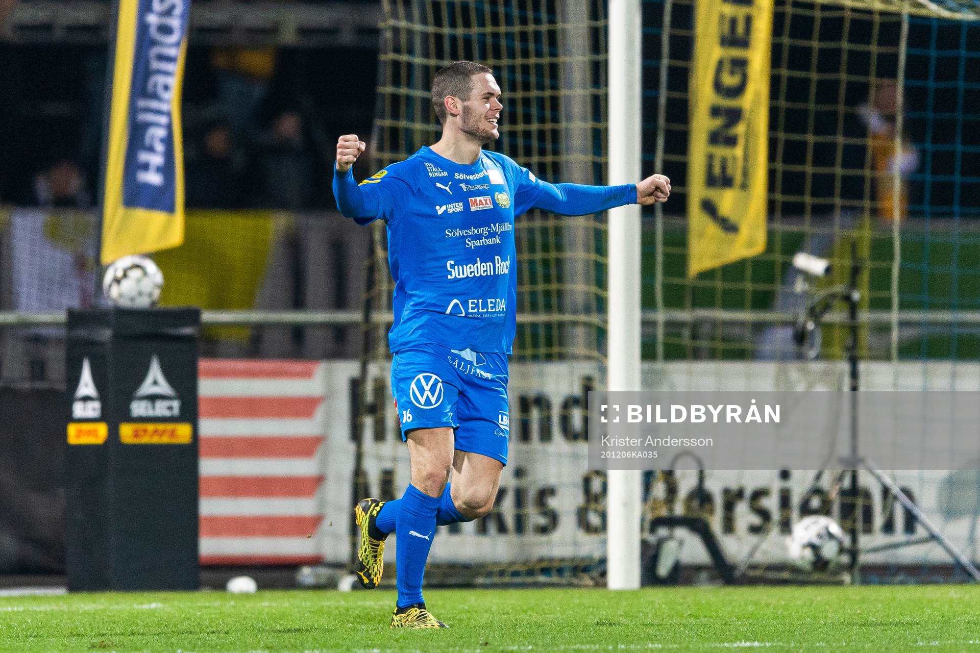 Mjällbys Jacob Bergström jublar