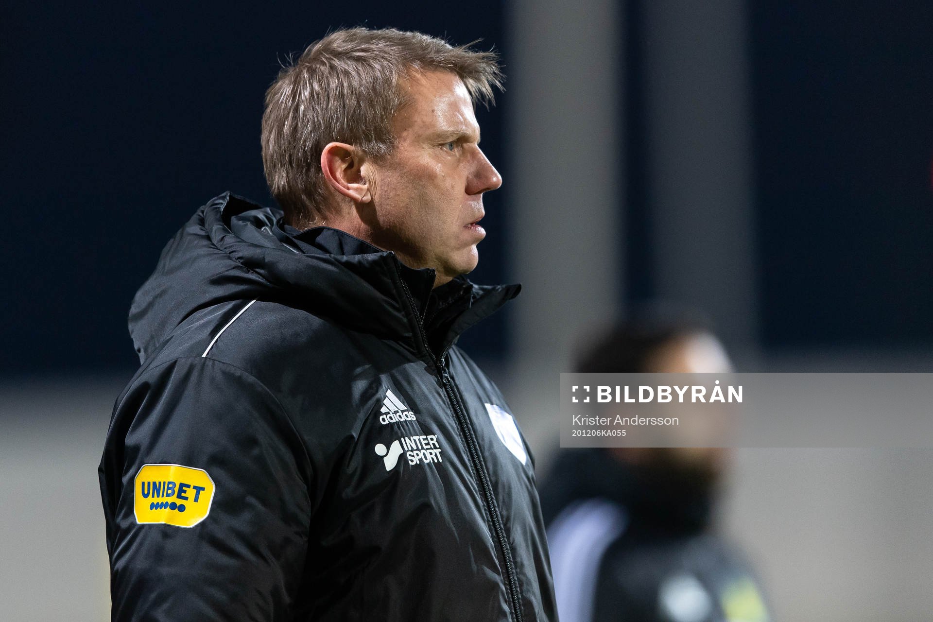 Falkenbergs tränare Hasse Eklund under fotbollsmatchen i Allsvenskan mellan Falkenberg och Mjällby den 6 december 2020 i Falkenberg.