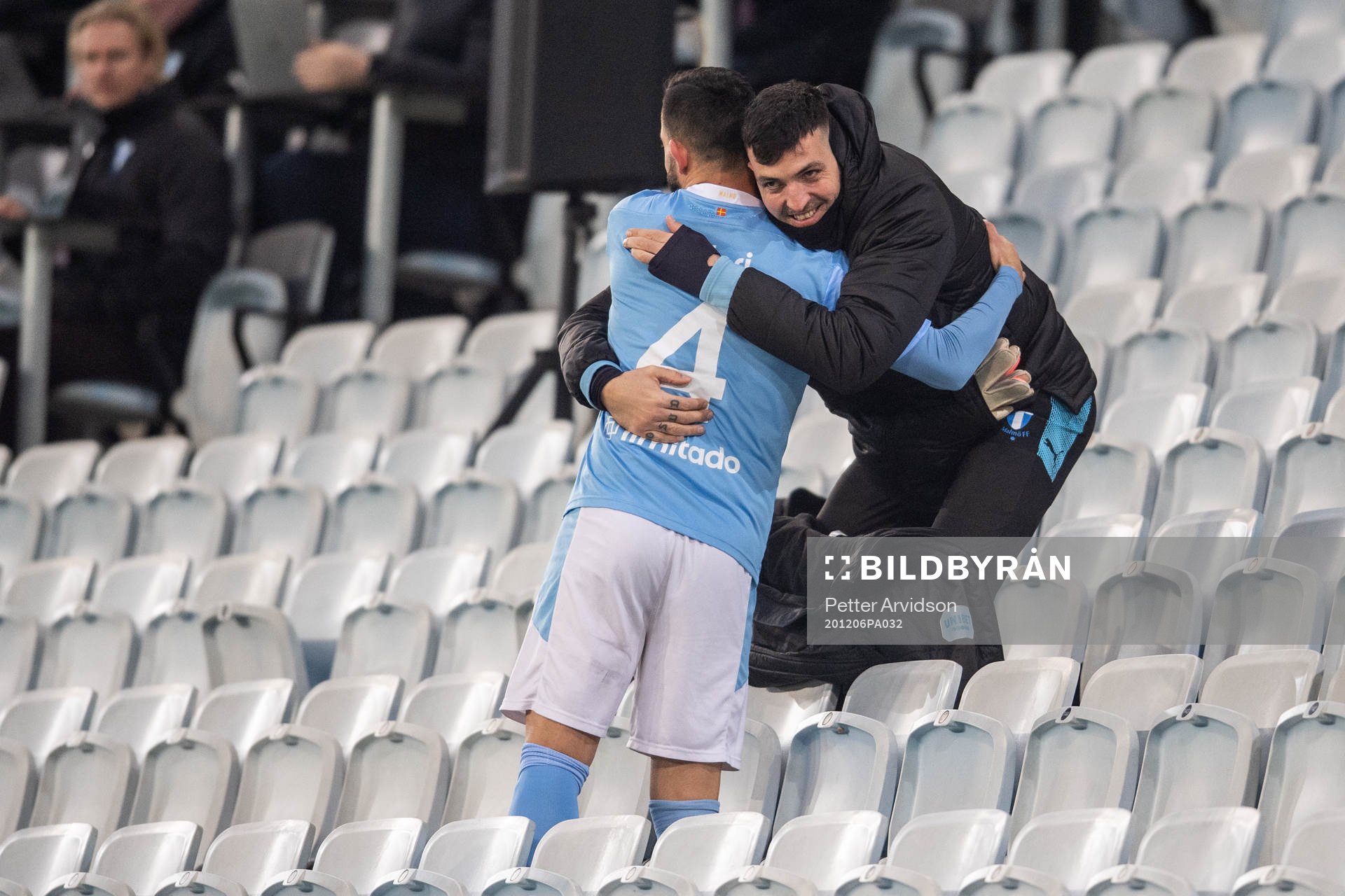 Malmö FFs Behrang Safari kramar om målvakt Dusan