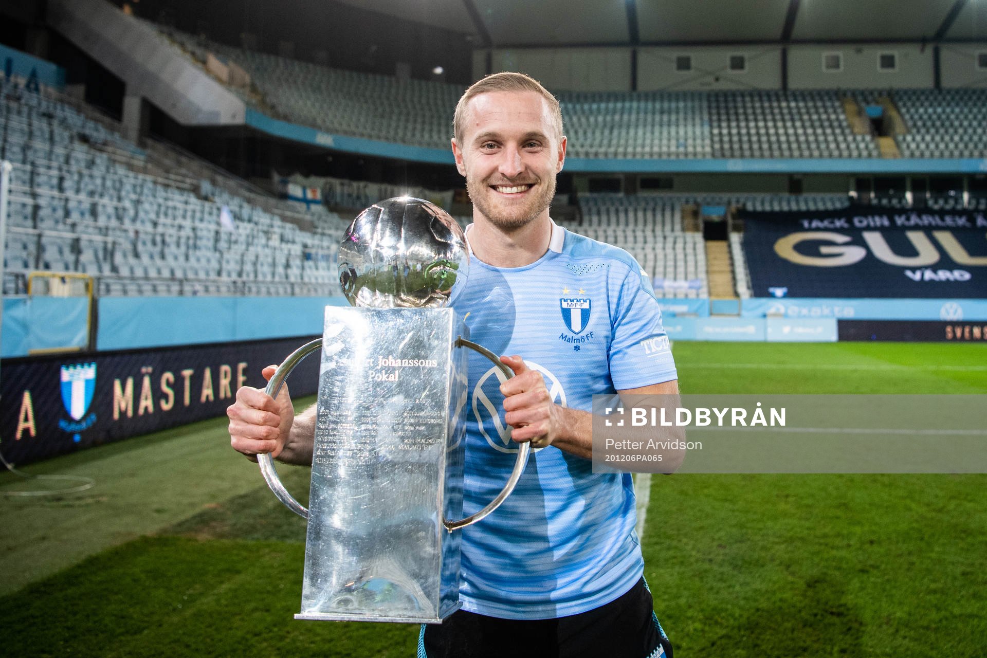Malmö FFs Franz Brorsson jublar med Lennart Johanssons