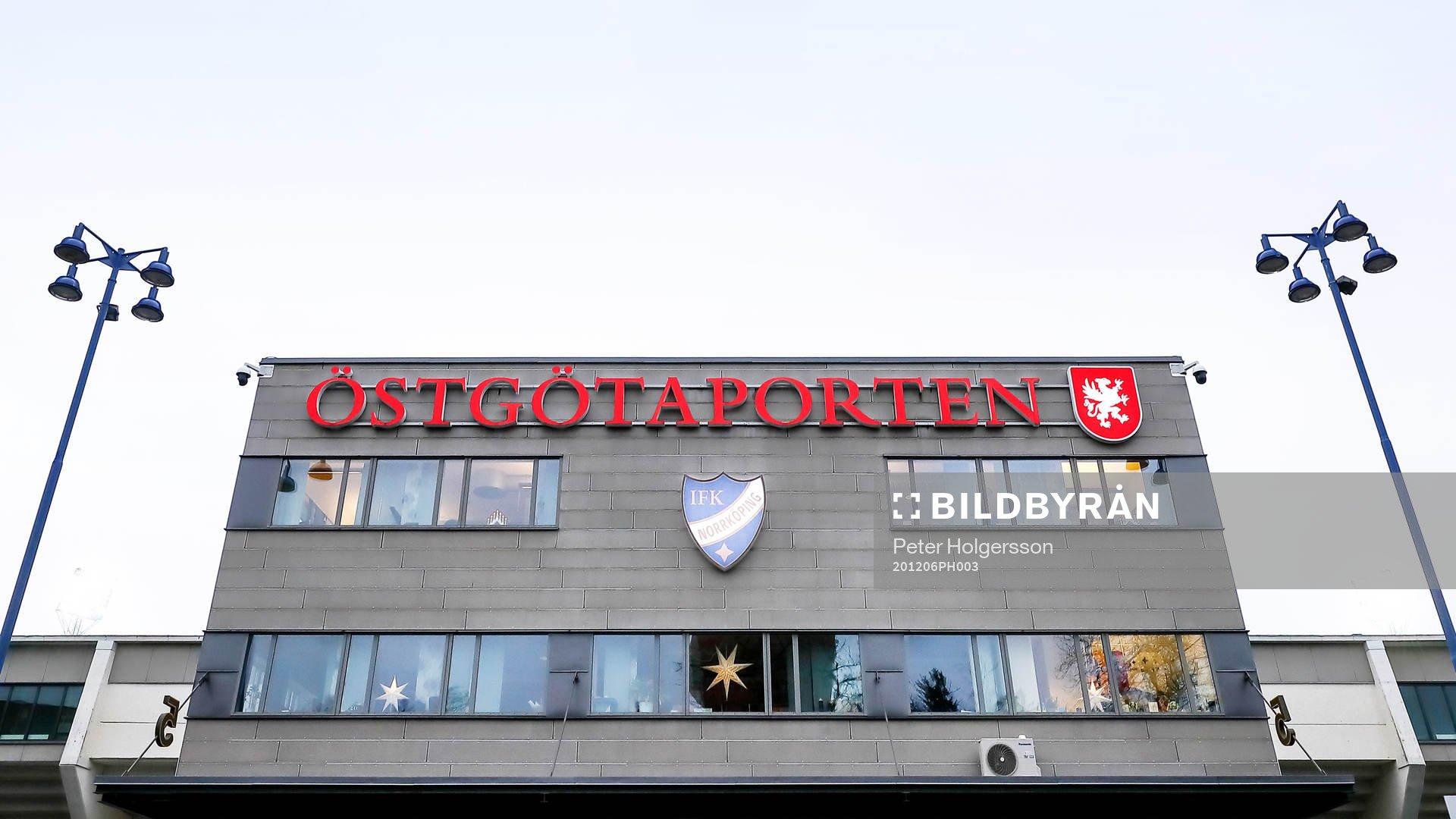 Östgötaporten före fotbollsmatchen i Allsvenskan mellan