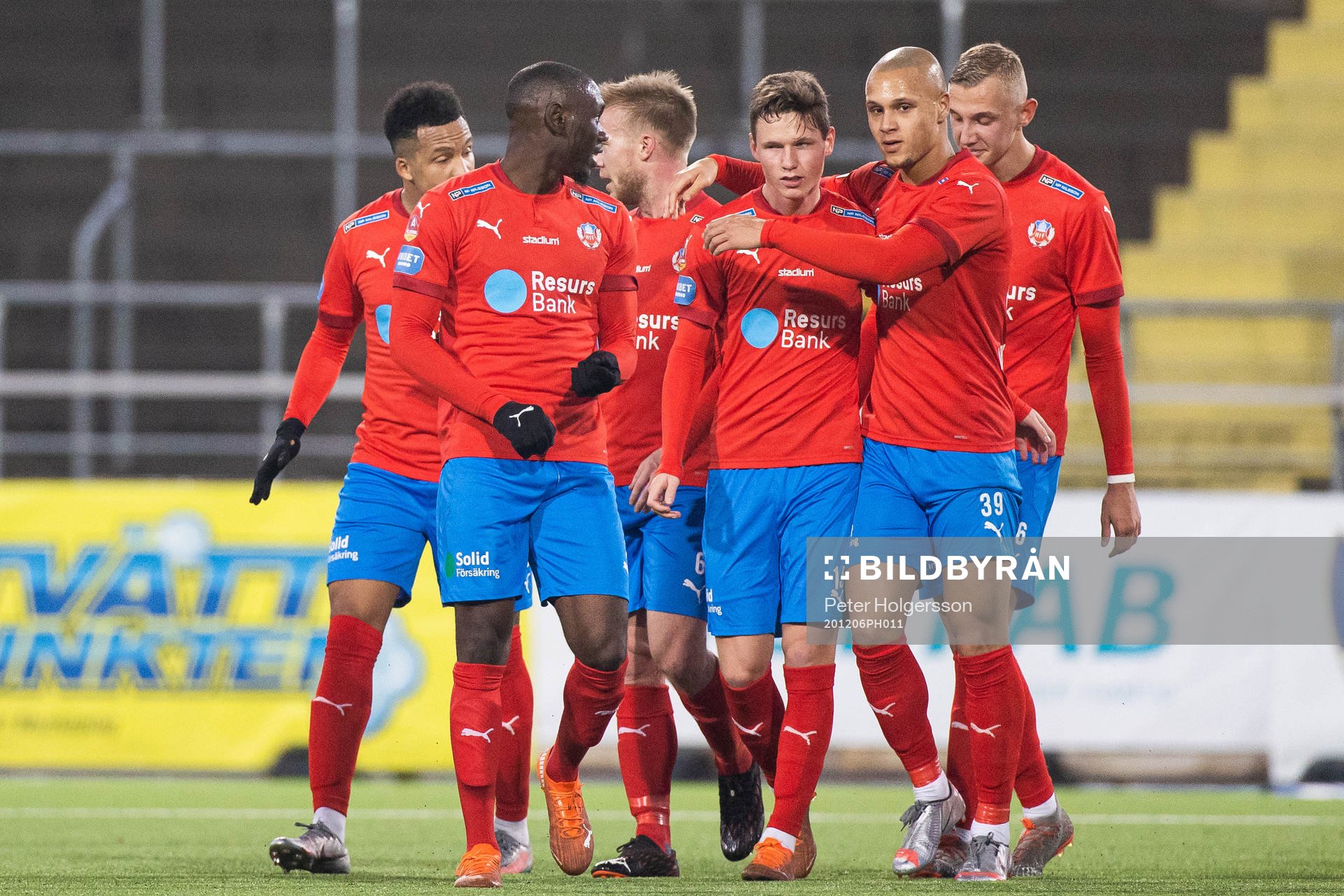 Helsingborgs Helsingborgs Max Svensson jublar med