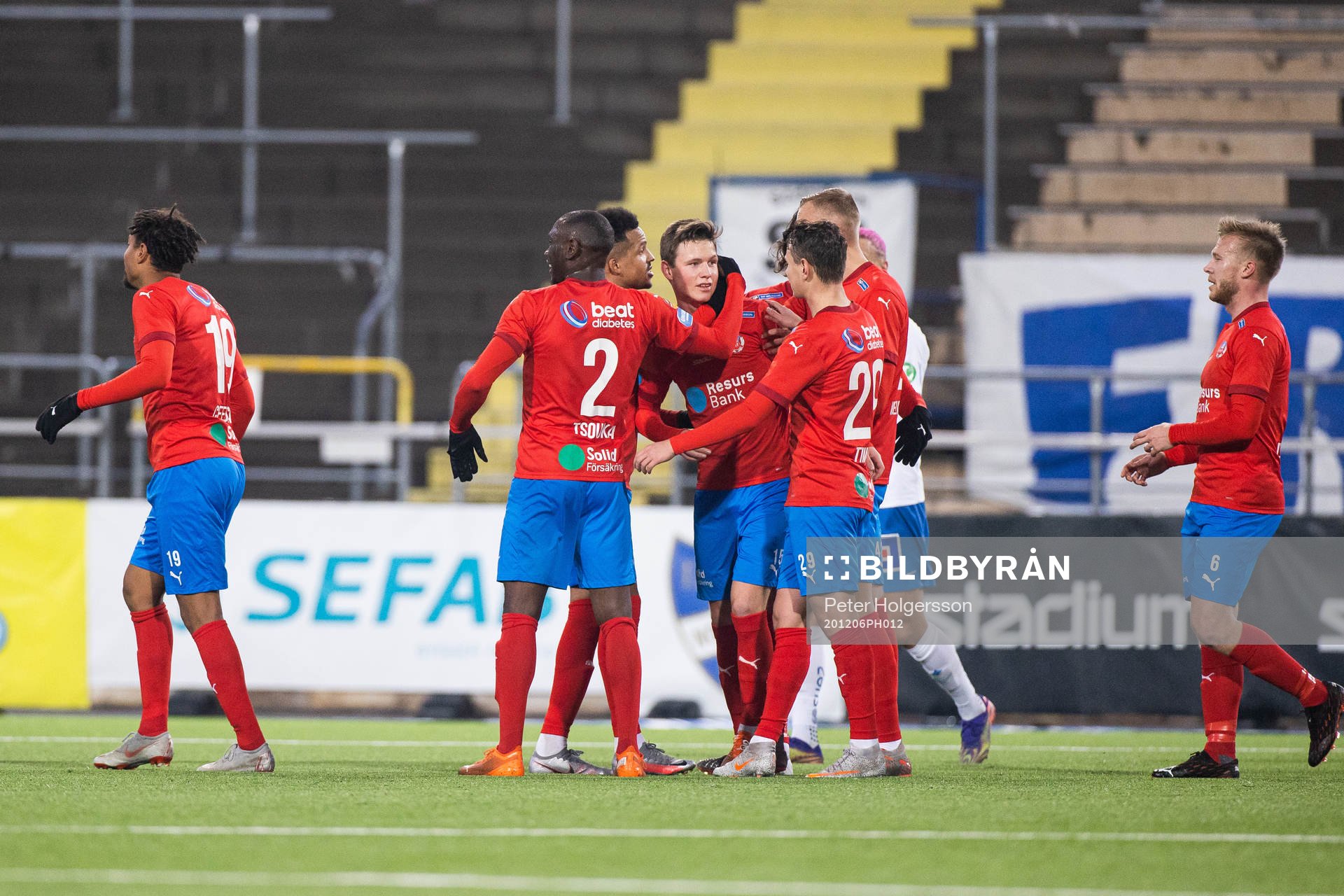 Helsingborgs Helsingborgs Max Svensson jublar med
