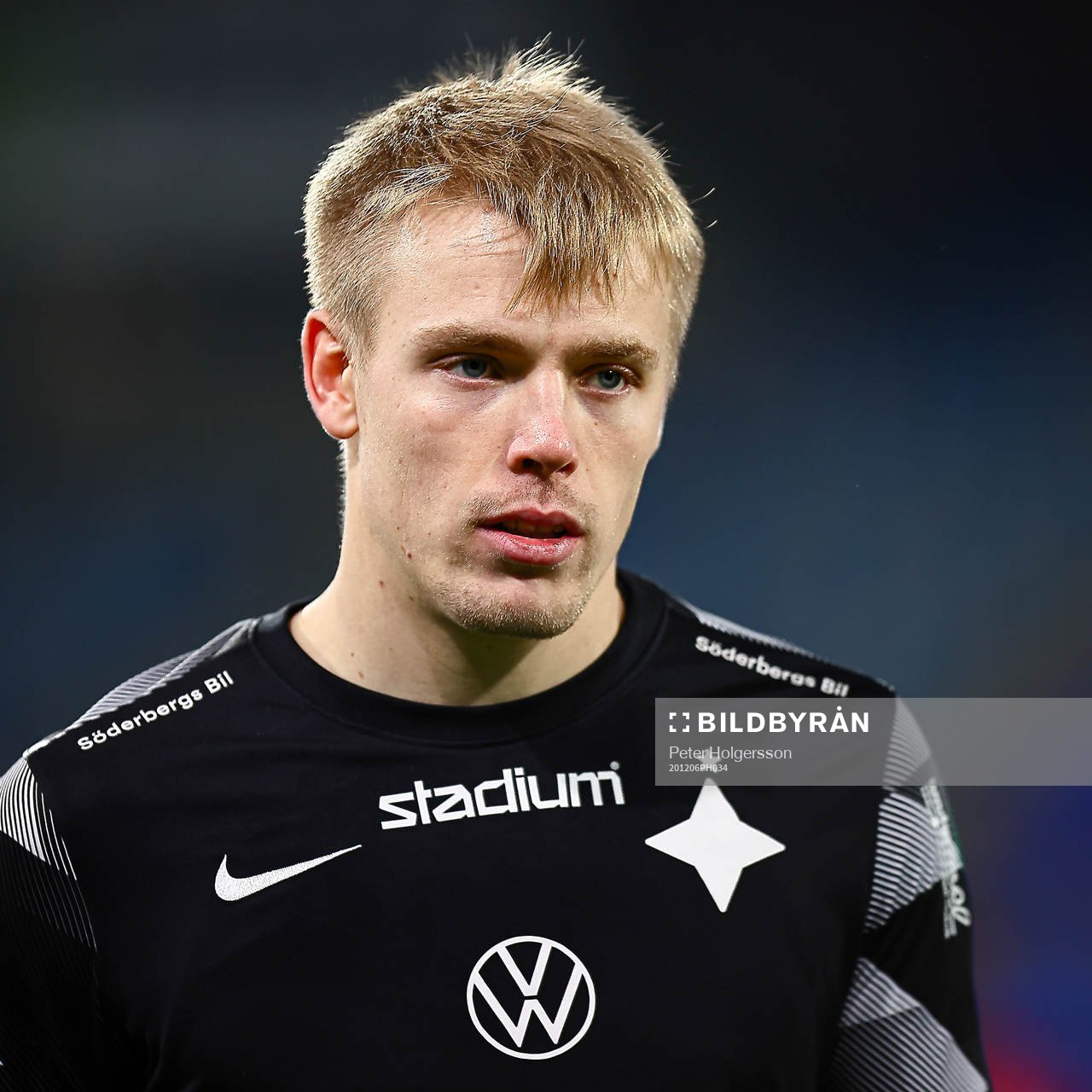 IFK Norrköpings målvakt Isak Pettersson deppar
