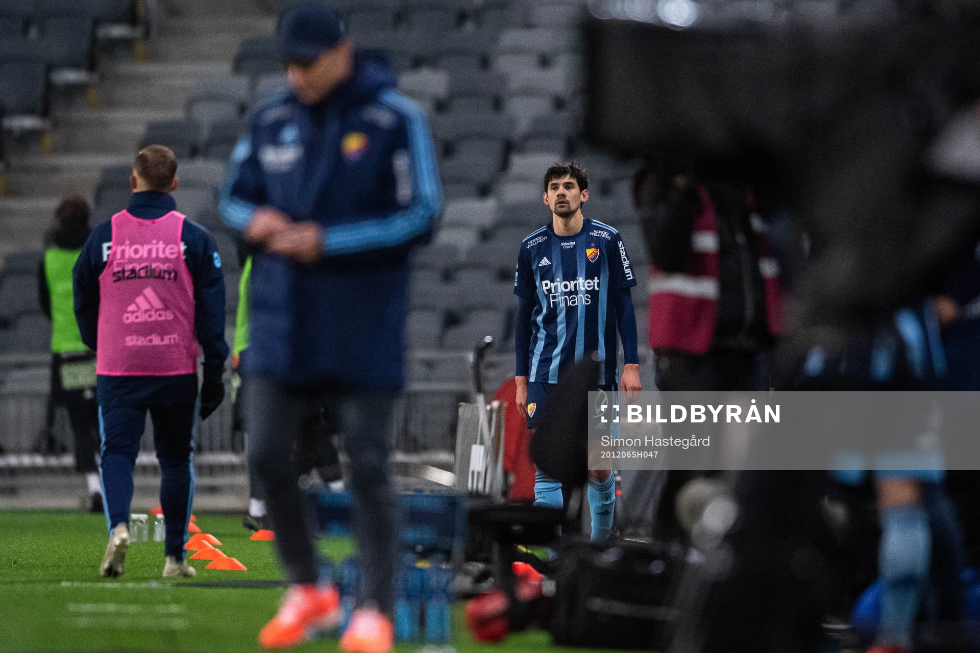 Djurgårdens Jesper Nyholm lämnar planen