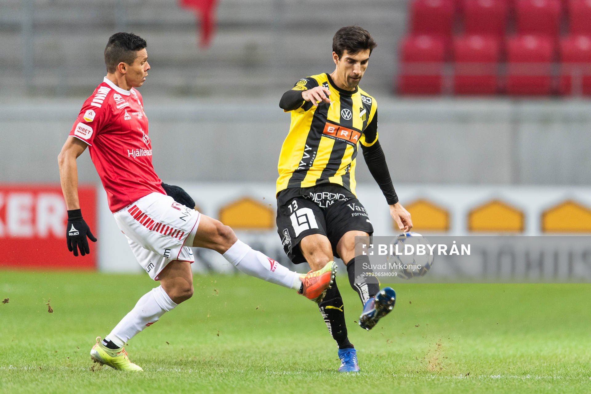 Häckens Nikola Gulan och Kalmars Romario Pereira Sipiao