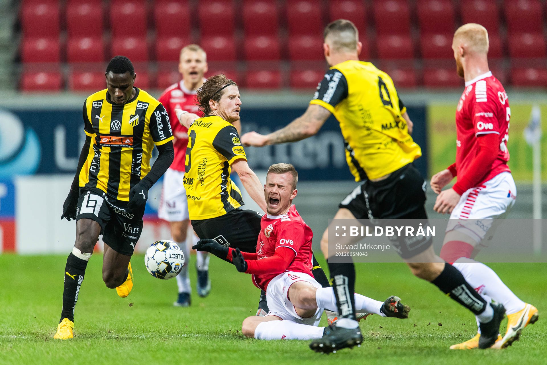 Kalmars Alexander Ahl Holmström och Häckens Erik Friberg