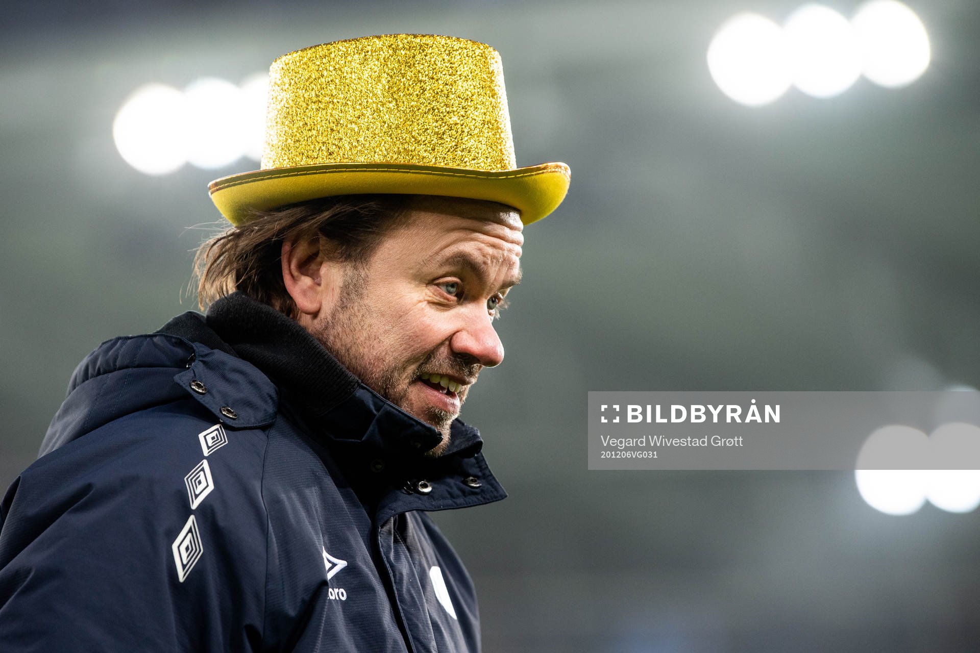 Jack Majgaard Jensen, head coach of Vålerenga, celebrates after the Toppserien football match between Vålerenga and Arna-Bjørnar on December 6, 2020 in Oslo.