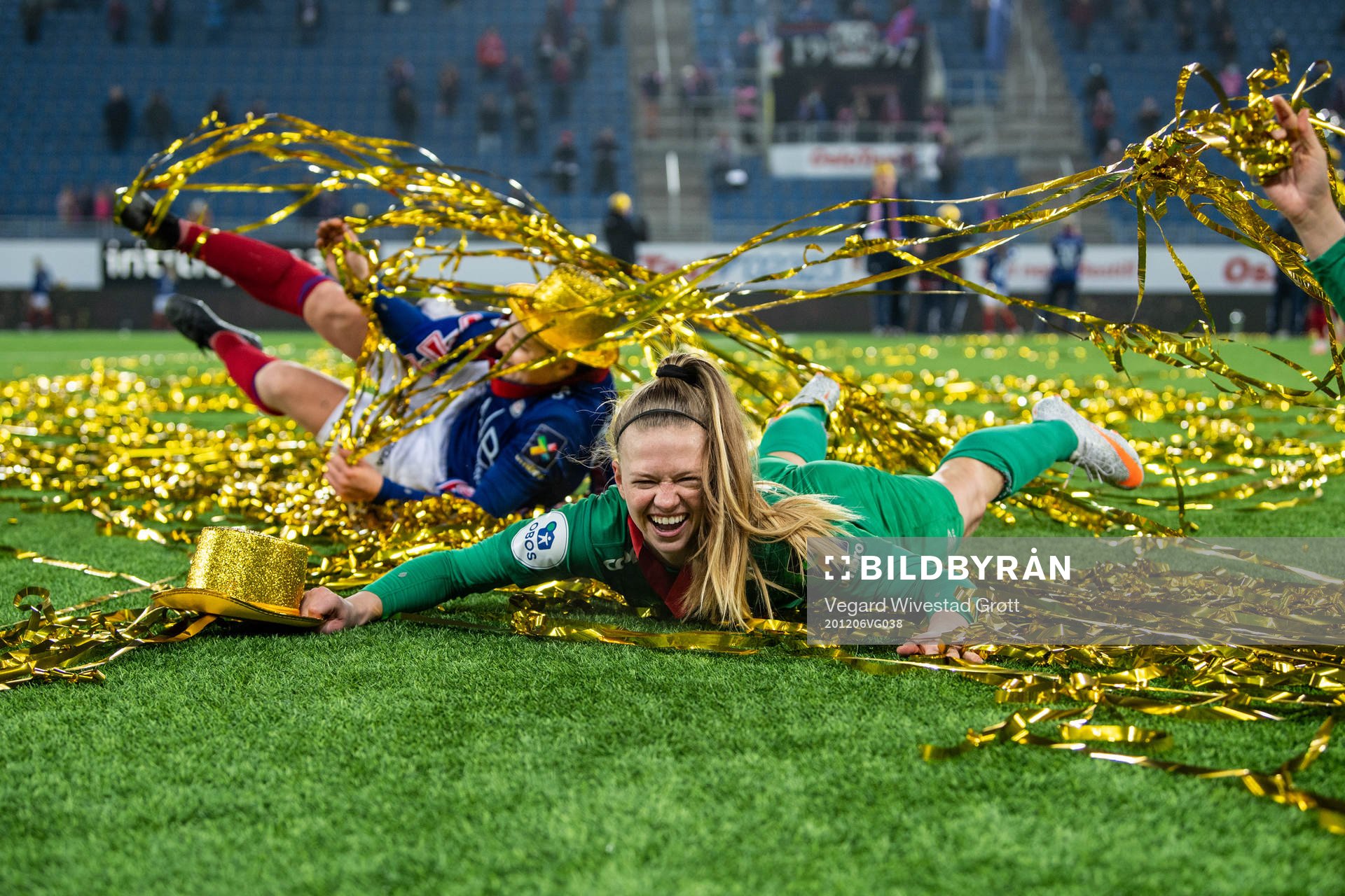 Goalkeeper Jalen Justine Tompkins of Vålerenga celebrates