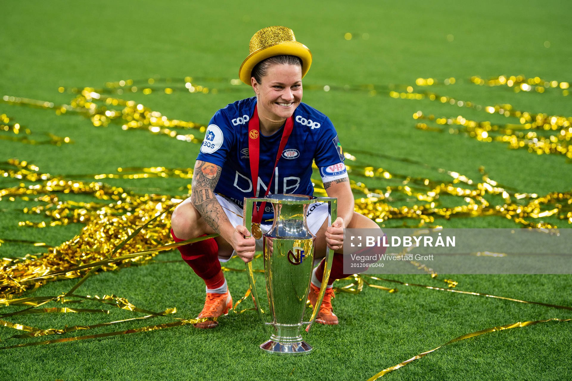 Sherida Spitse of Vålerenga celebrates