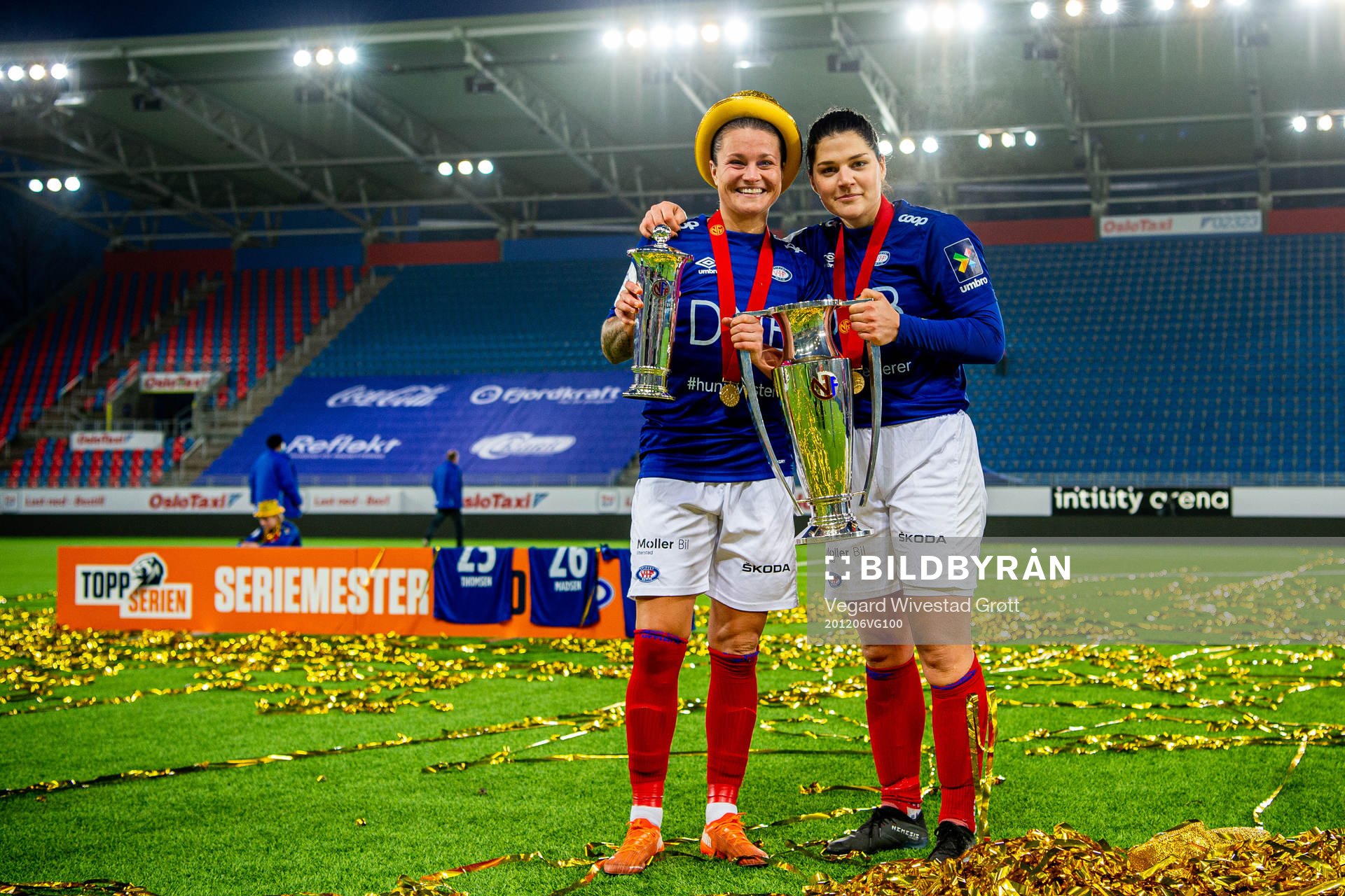 Sherida Spitse and Dejana Stefanovic of Vålerenga