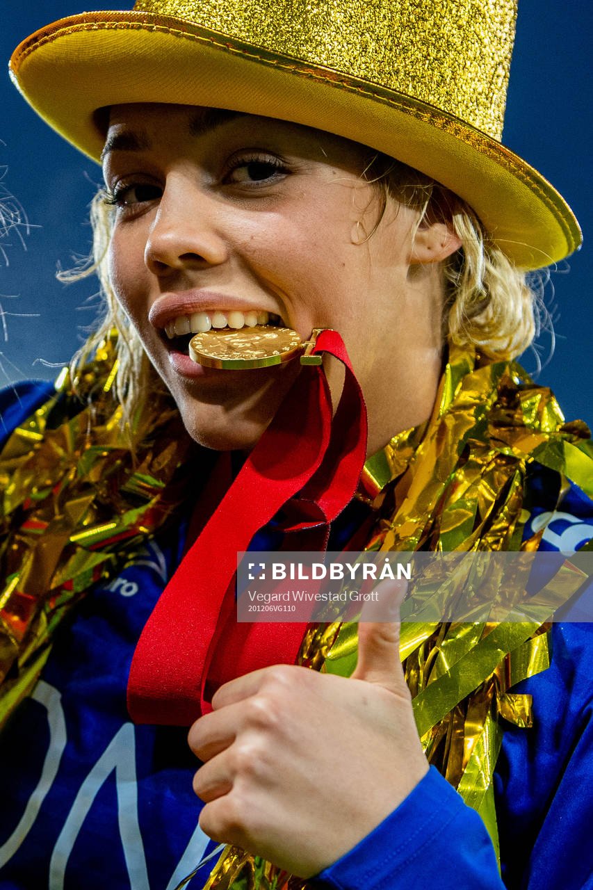 Celin Bizet Ildhusøy of Vålerenga celebrates winning the