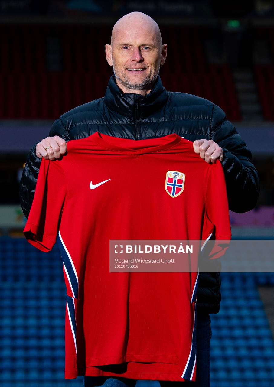 Ståle Solbakken poses for a portrait