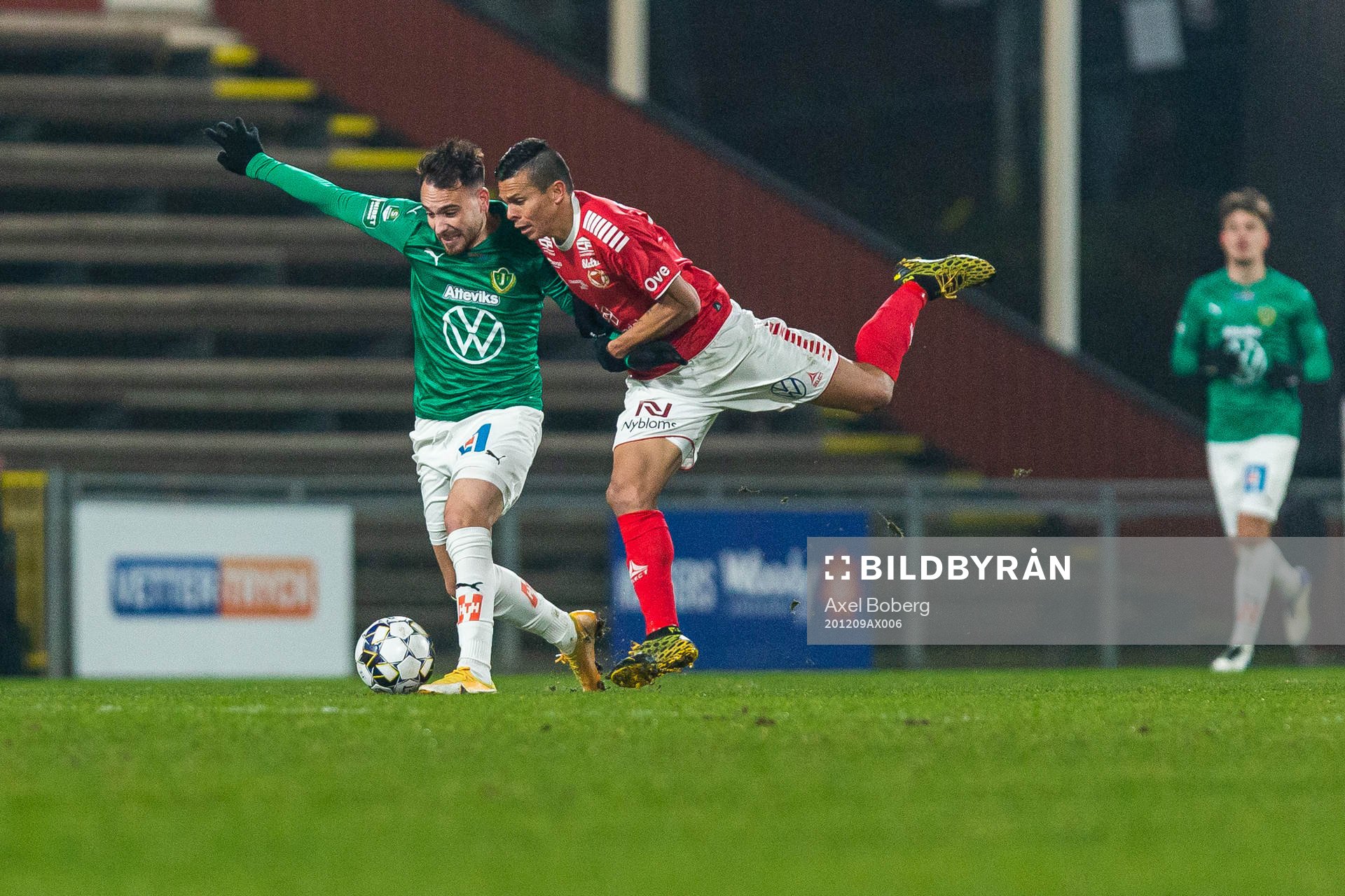 Jönköpings Dzenis Kozica och Kalmars Romario Pereira