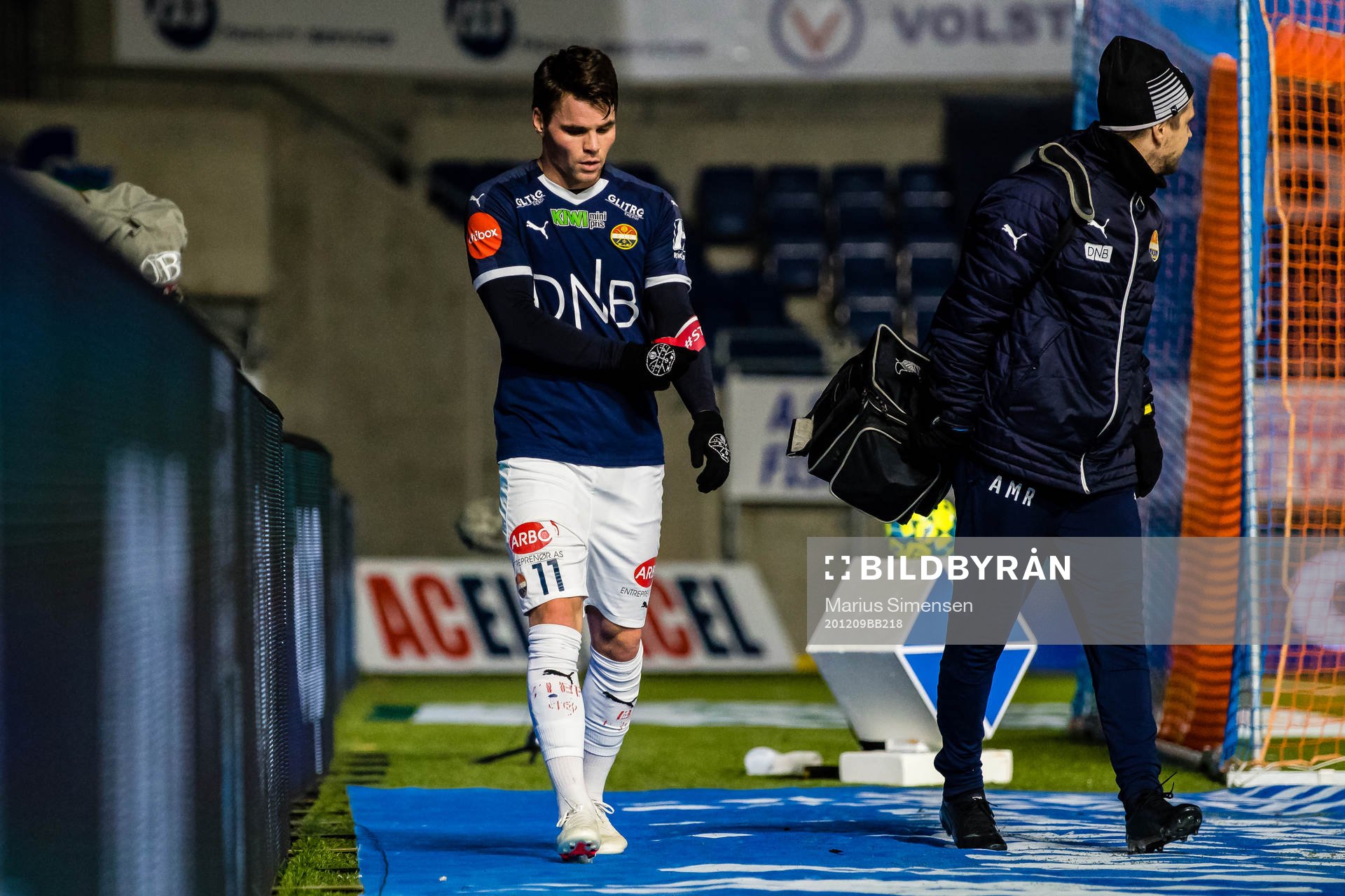 Kristoffer Tokstad of Strømsgodset leaves the pitch with