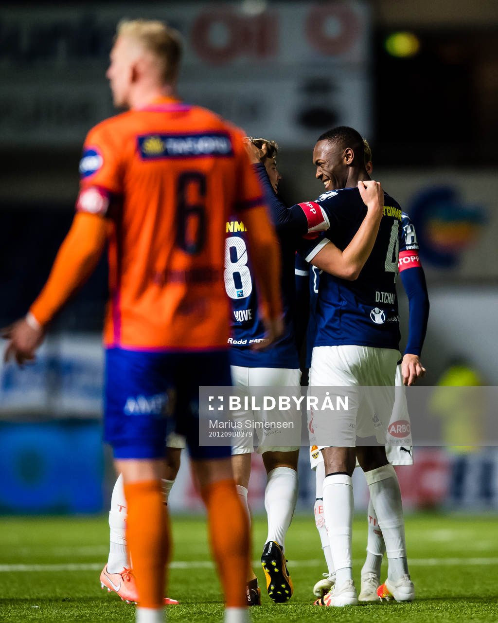 Duplexe Tchamba Bangou of Strømsgodset celebrates