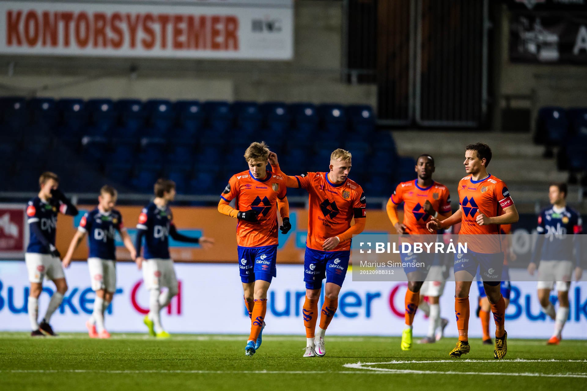 Markus Seehusen Karlsbakk of Aalesund celebrates after scoring the 1-4 goal during the Eliteserien match between Aalesund and Strømsgodset on December 9, 2020 in Ålesund.