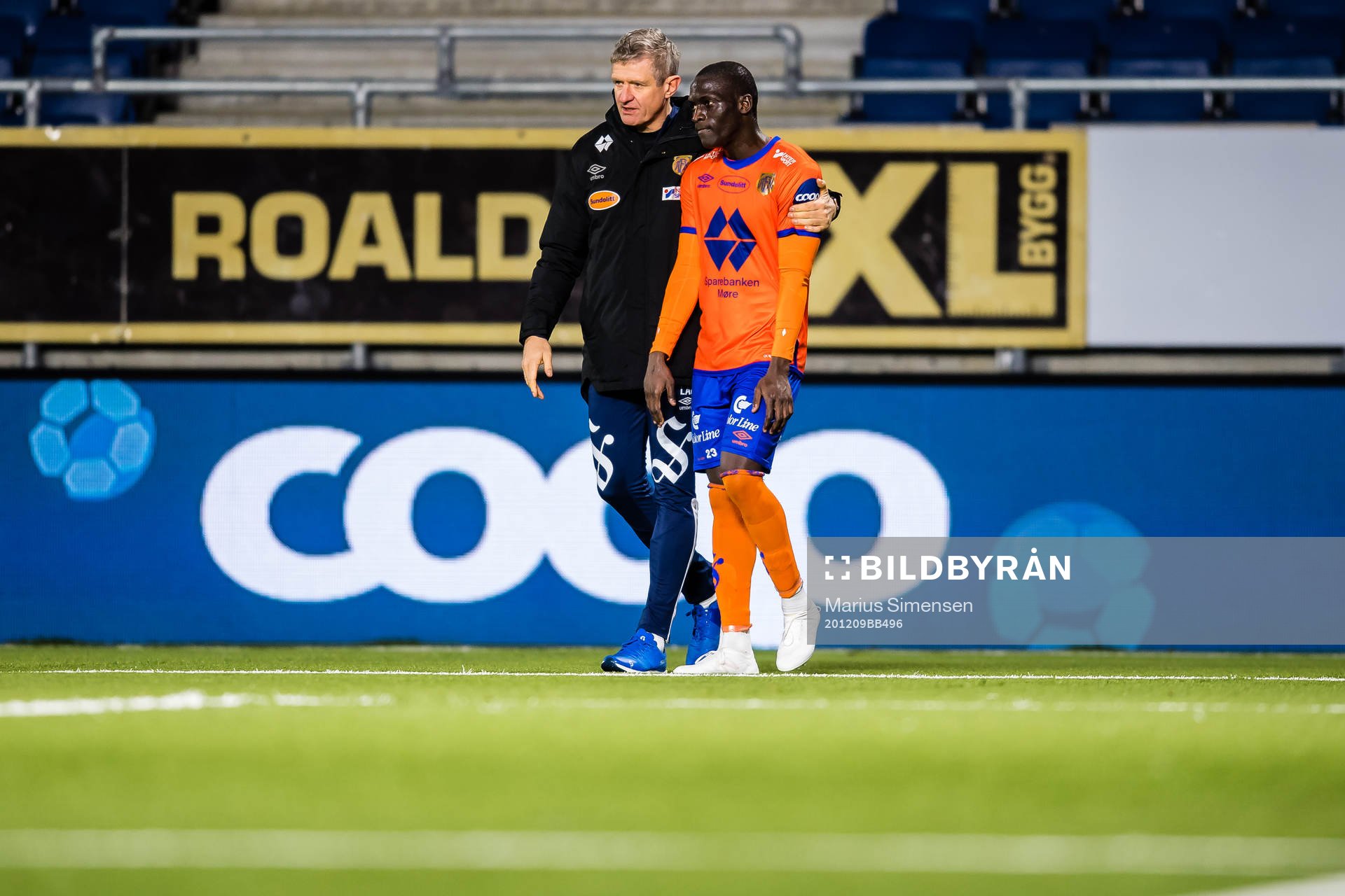 Lars Arne Nilsen, head coach of Aalesund, and Mamadou Diaw