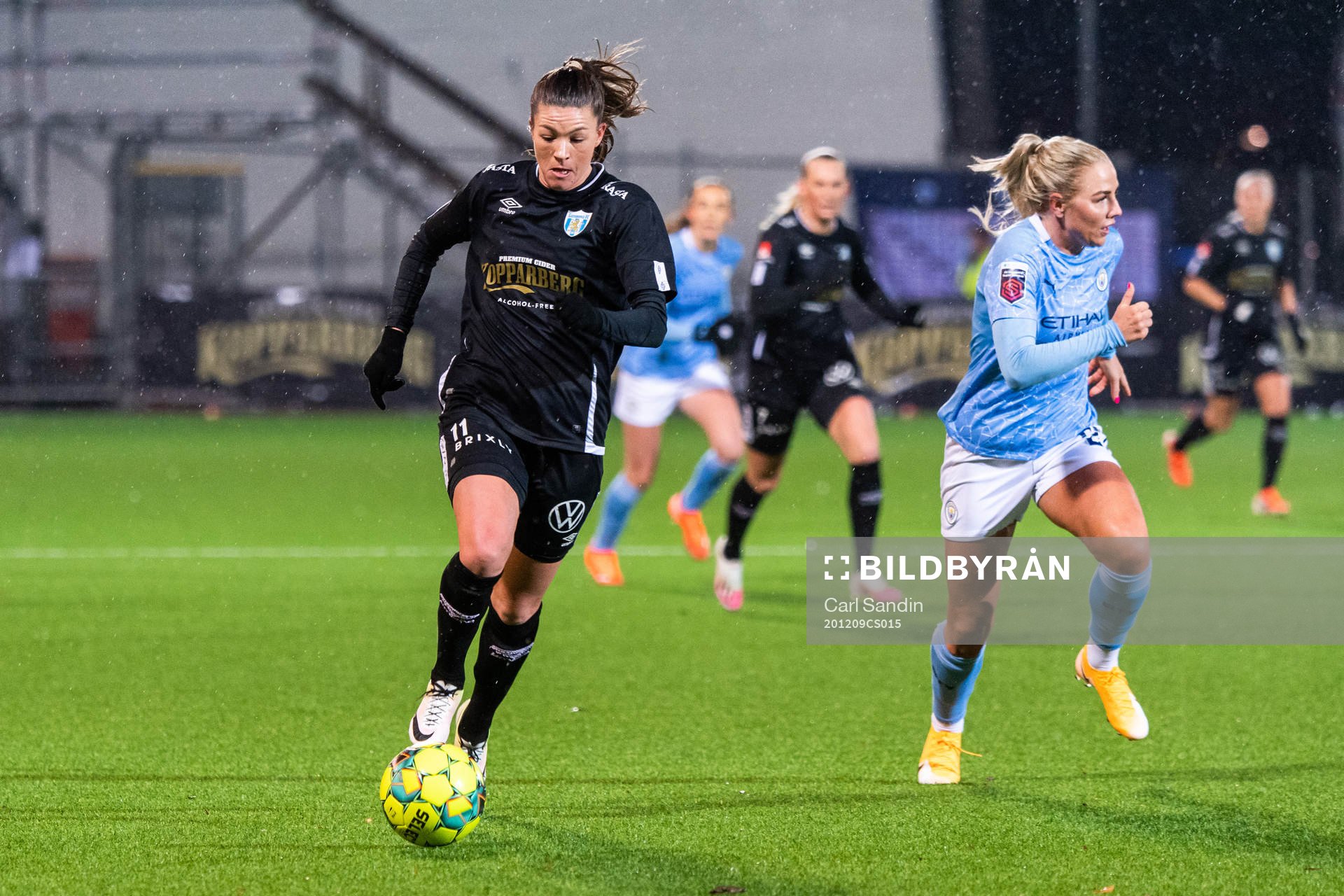 Pauline Hammarlund of Göteborg and Alex Greenwood of