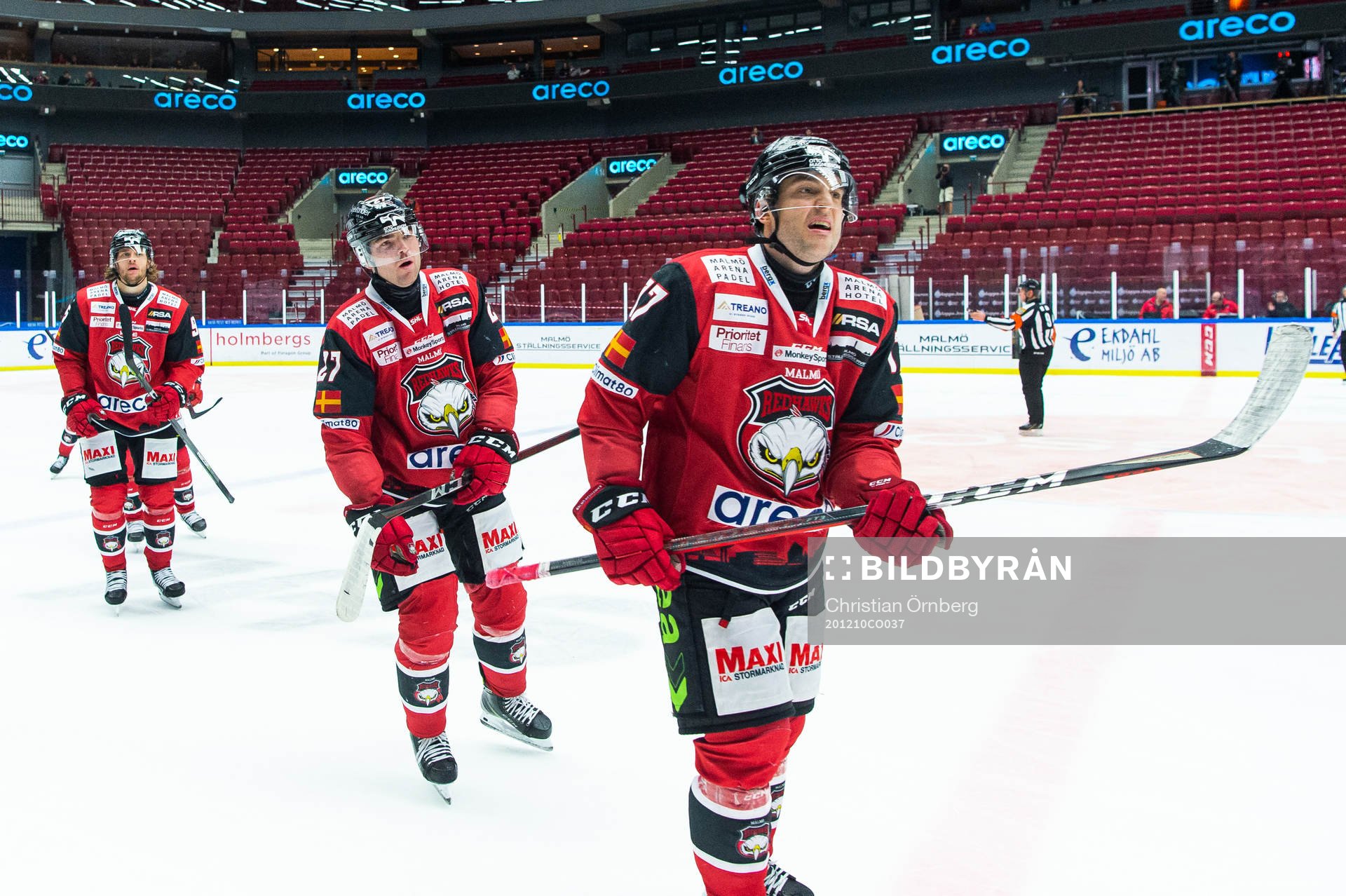 Malmö Redhawks Ponthus Westerholm (mitten) jublar