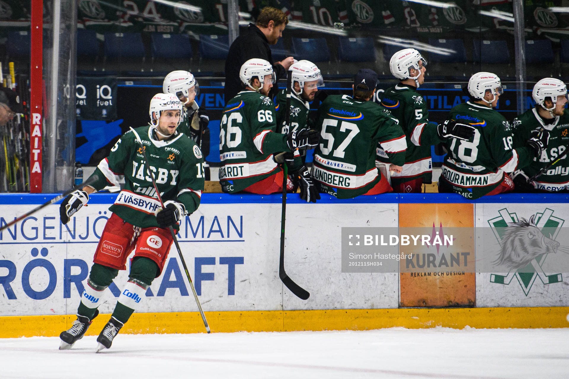 Väsbys Tobias Lindberg jublar