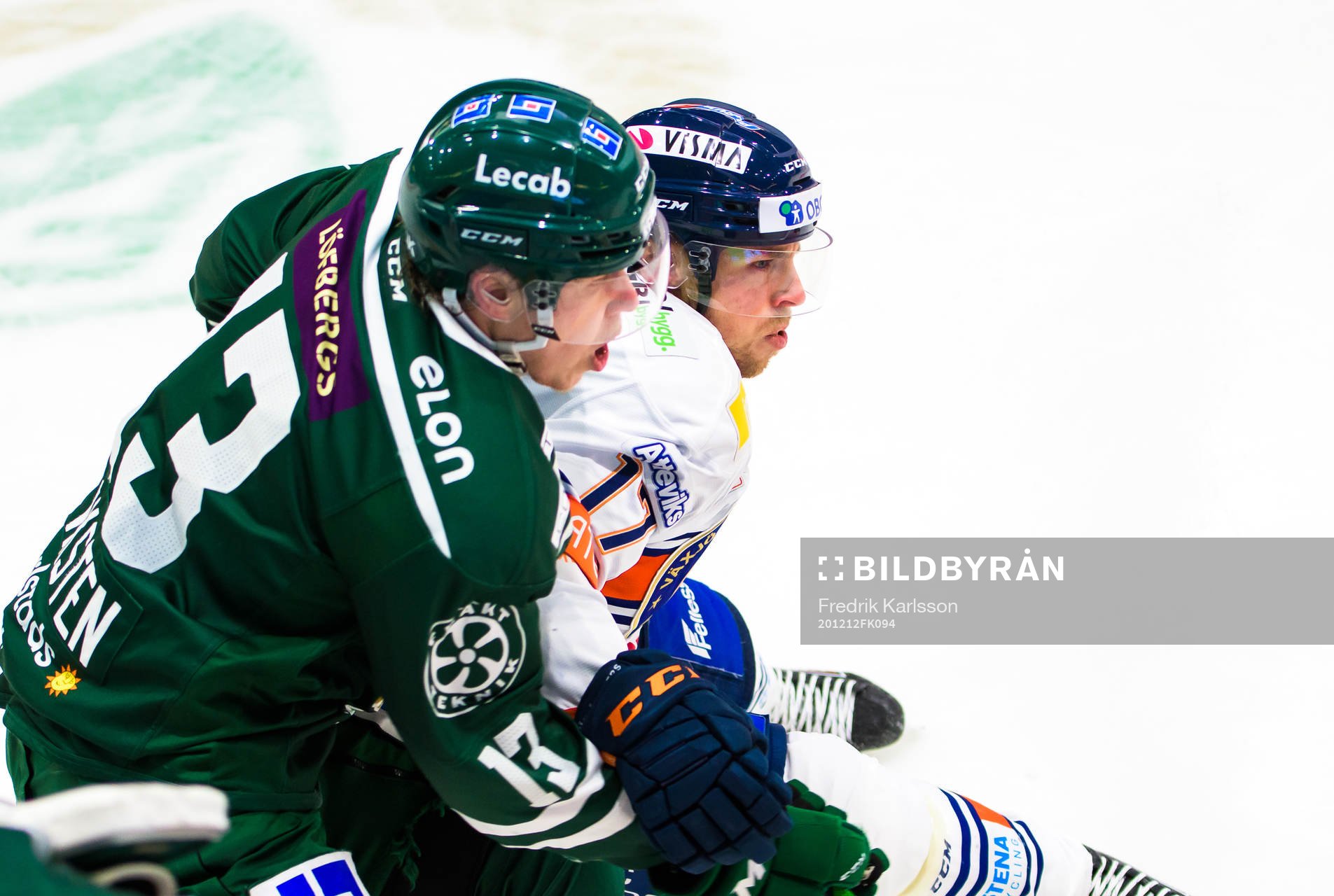 Färjestads Daniel Viksten och Växjös Emil Forslund
