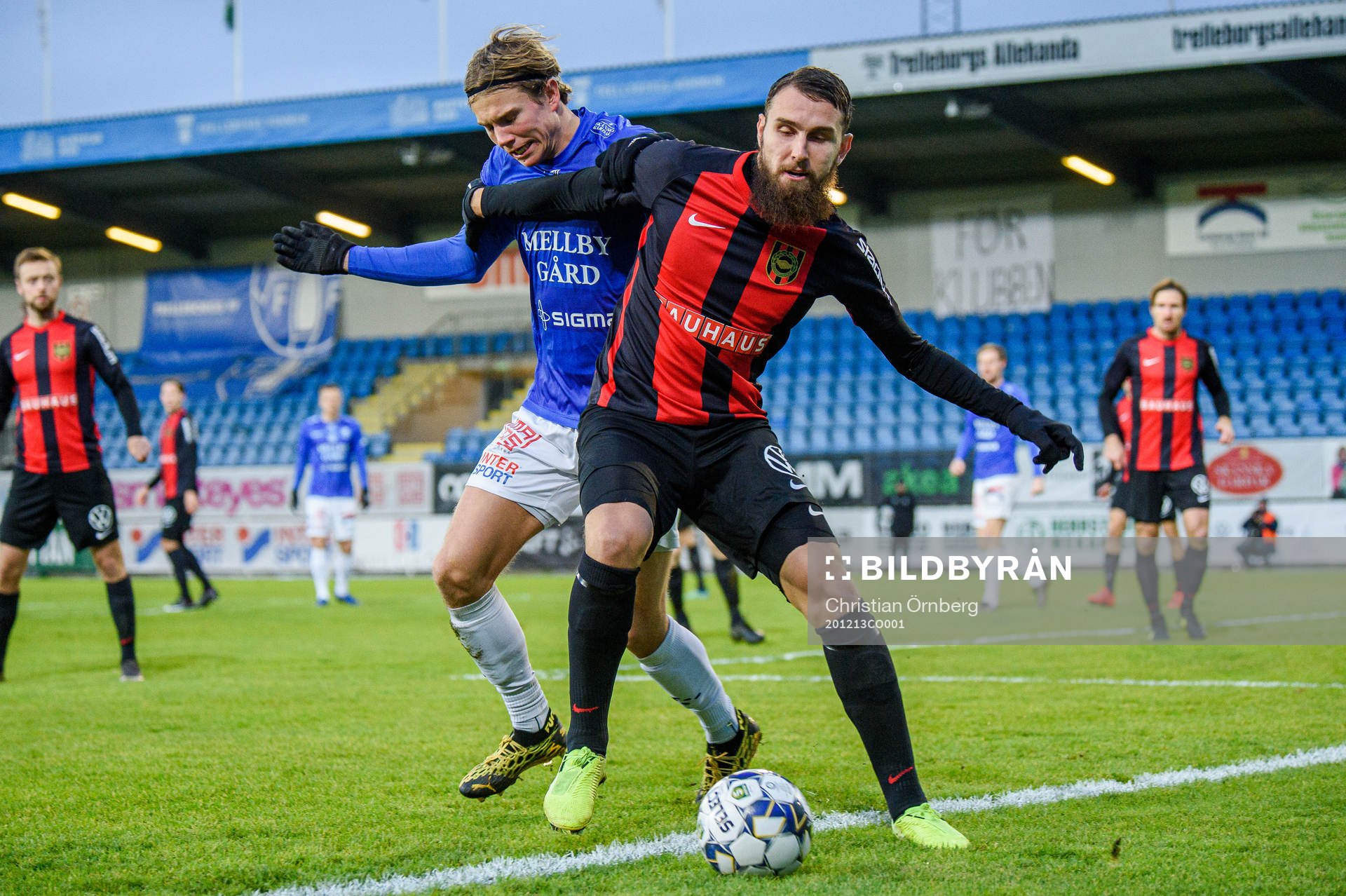 Trelleborgs Niklas Vesterlund och Brommapojkarnas Ali Suljic