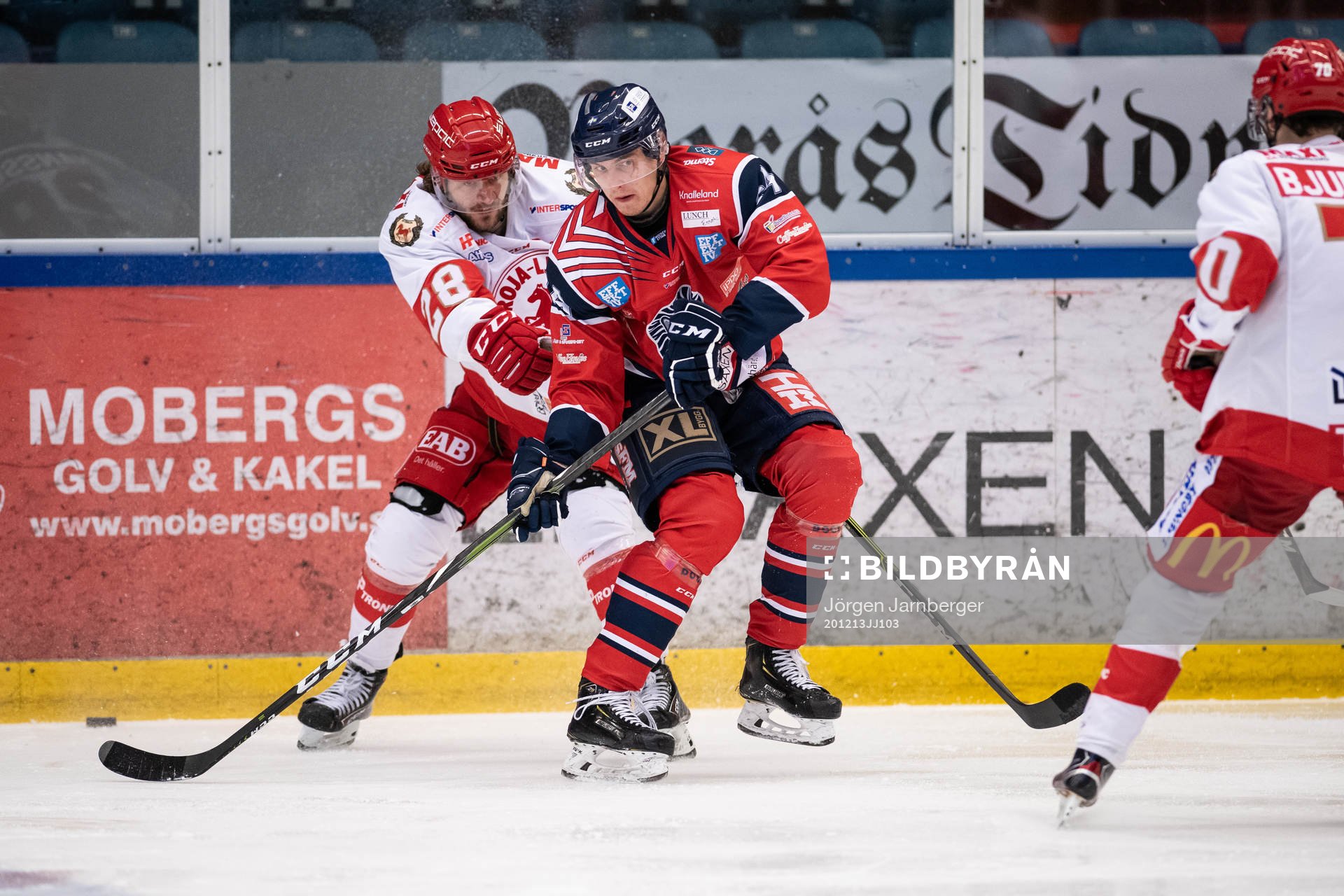 Borås Oscar Ribbnäs och Trojas Måns Hansson