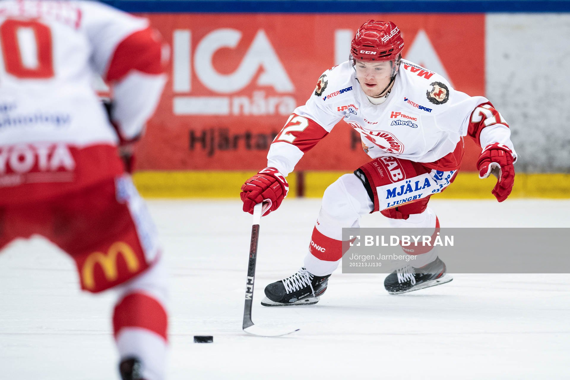 under ishockeymatchen i HockeyEttan mellan Borås och Troja