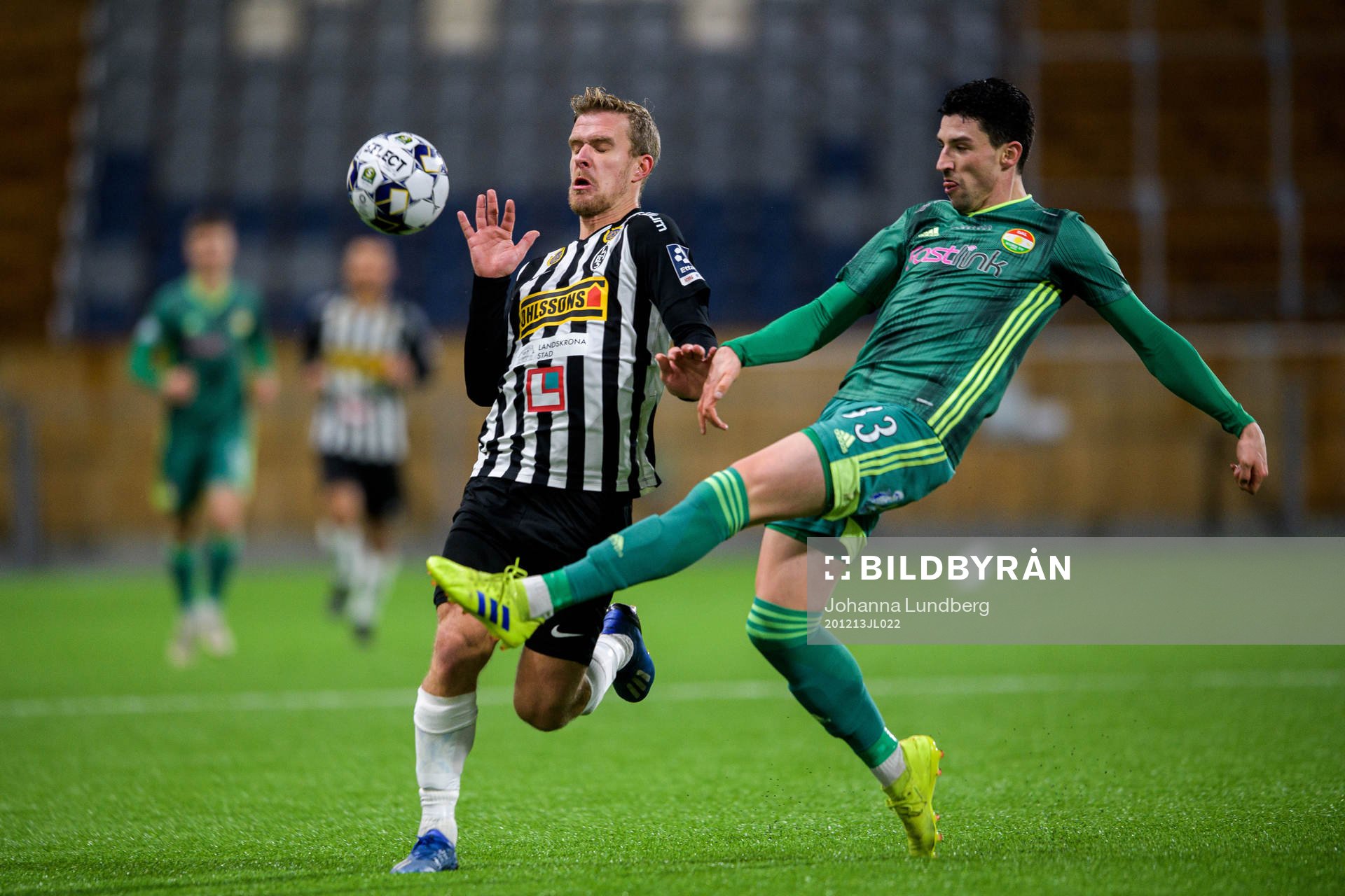 Dalkurds Irfan Jasarevicunder fotbollsmatchen i kvalet till
