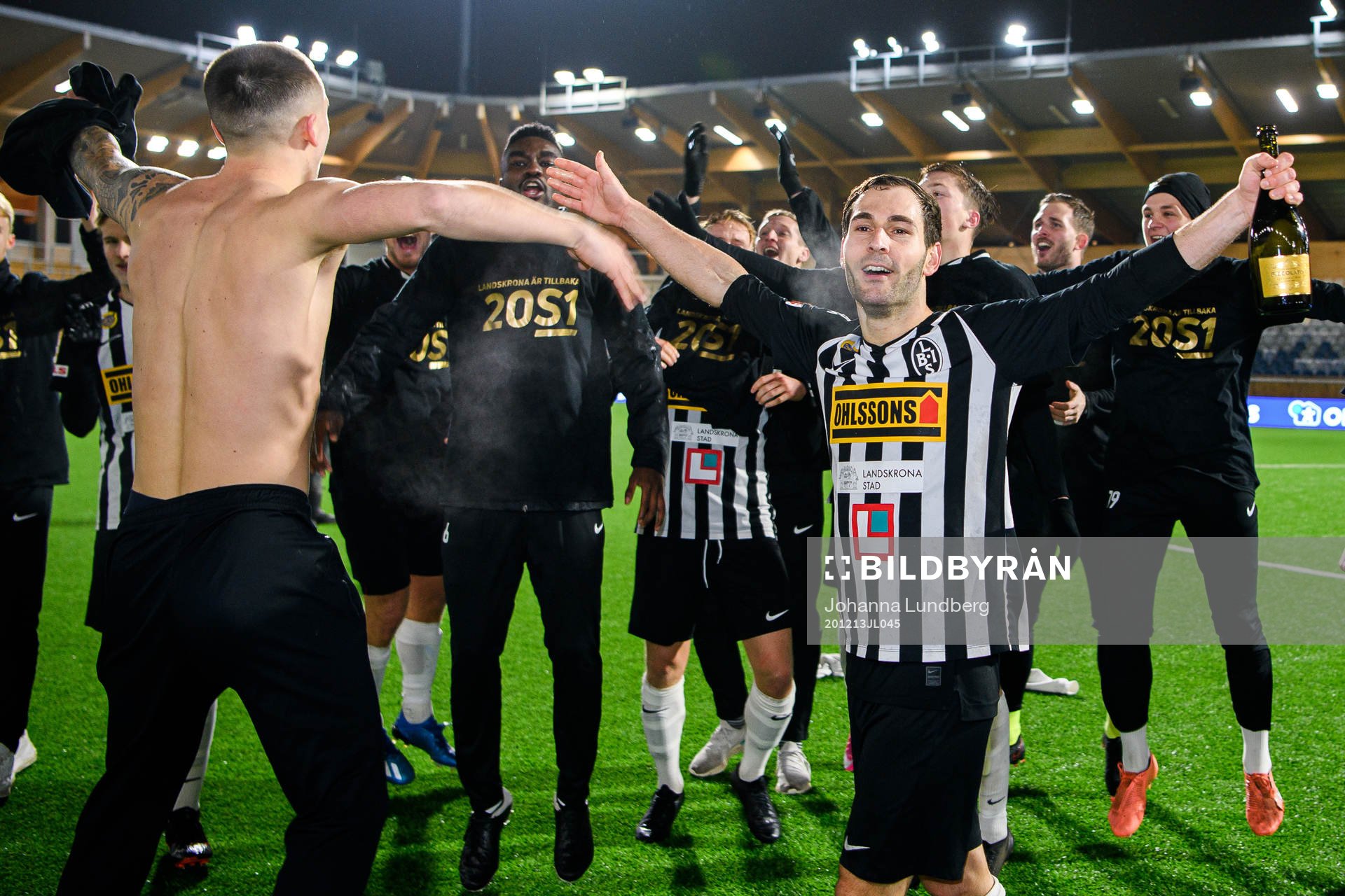 Landskronas spelare jublar