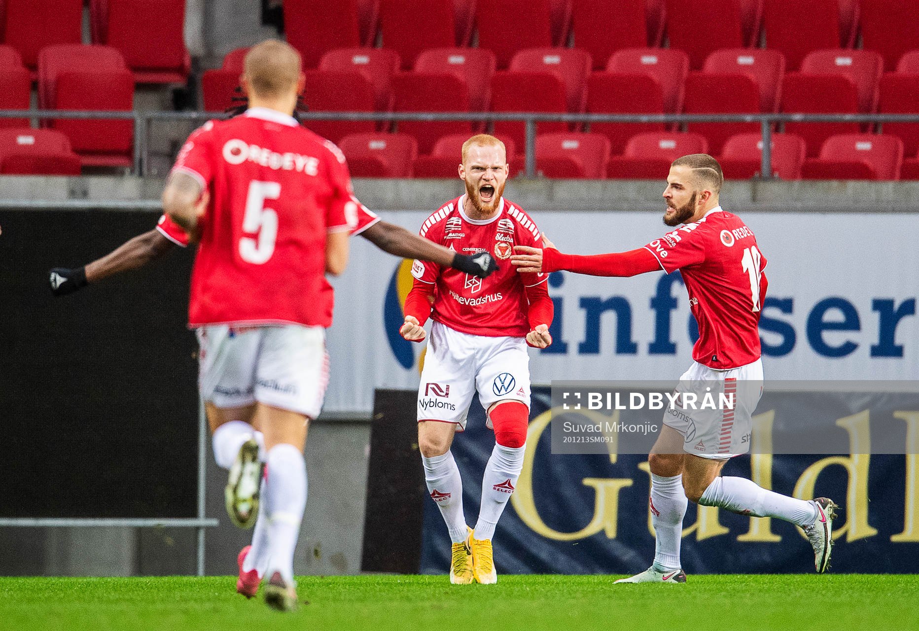 Kalmars Nils Fröling jublar