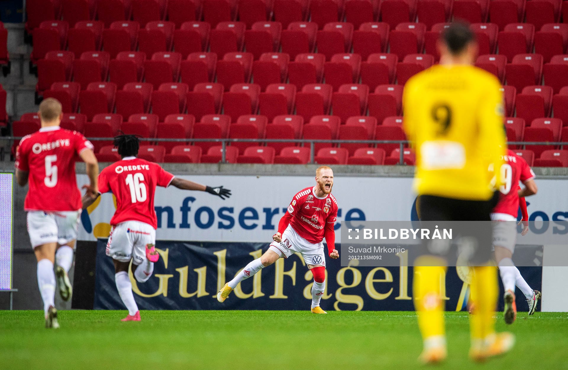 Kalmars Nils Fröling jublar efter 1-0 under fotbollsmatchen i kvalet till Allsvenskan mellan Kalmar och Jönköpings Södra den 13 december 2020 i Kalmar.