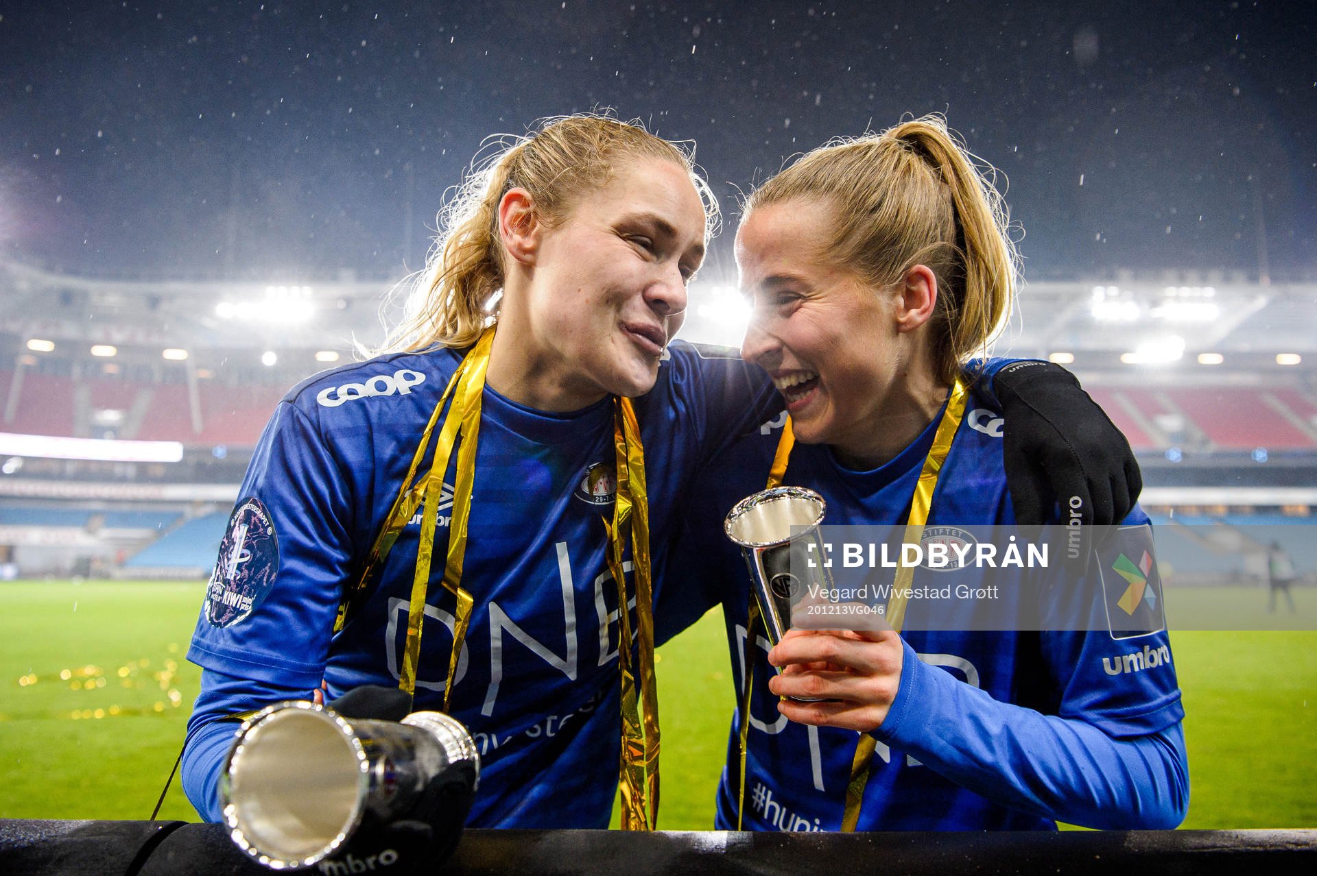 Andrine Tomter and Sigrid Heien Hansen of Vålerenga celebrate after the women’s cup final between LSK Kvinner and Vålerenga on December 13, 2020 in Oslo.