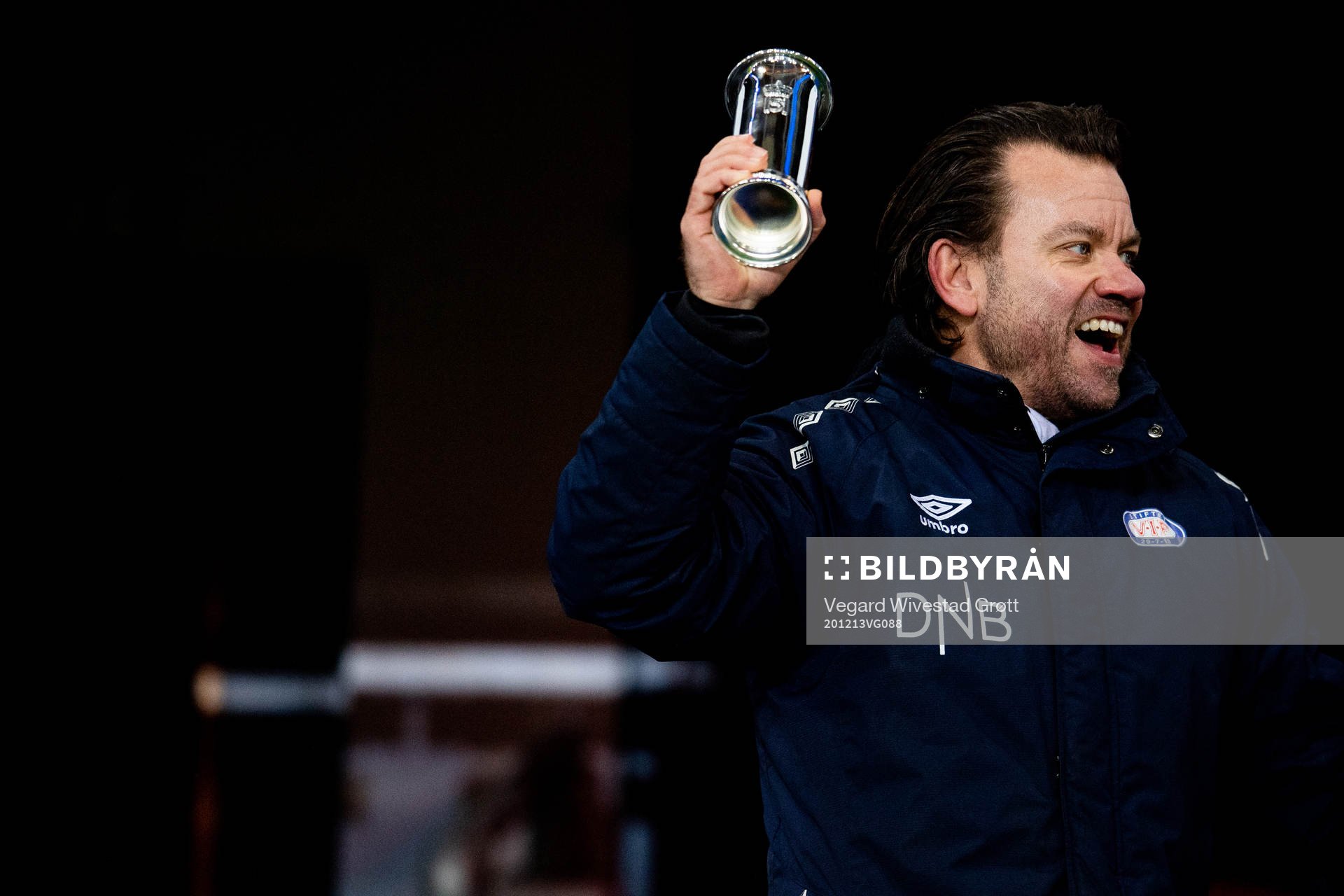 Jack Majgaard Jensen, head coach of Vålerenga, celebrates