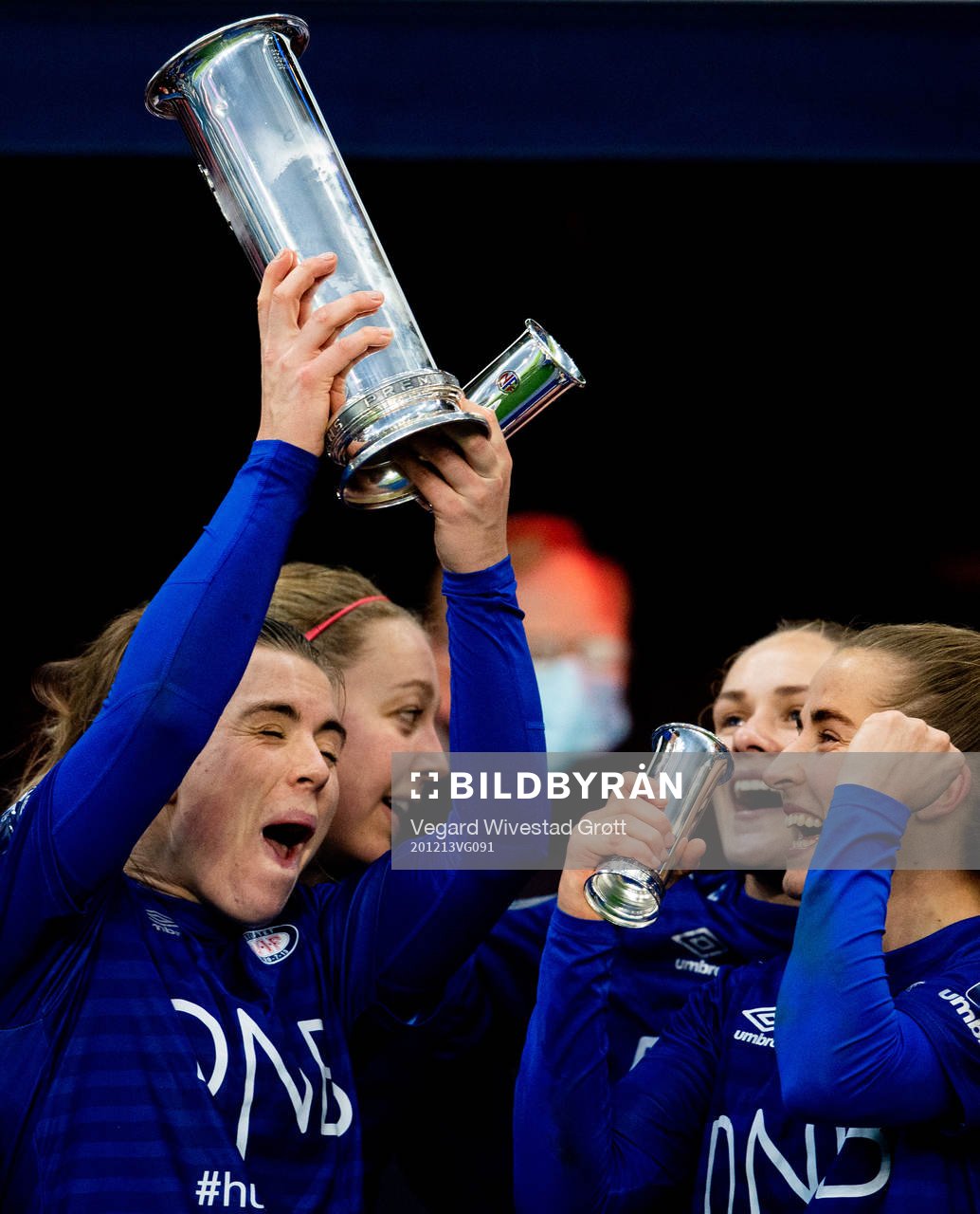 Ingibjörg Sigurdardottir and Sigrid Heien Hansen of Vålerenga celebrate after winning the women’s cup final between LSK Kvinner and Vålerenga on December 13, 2020 in Oslo.