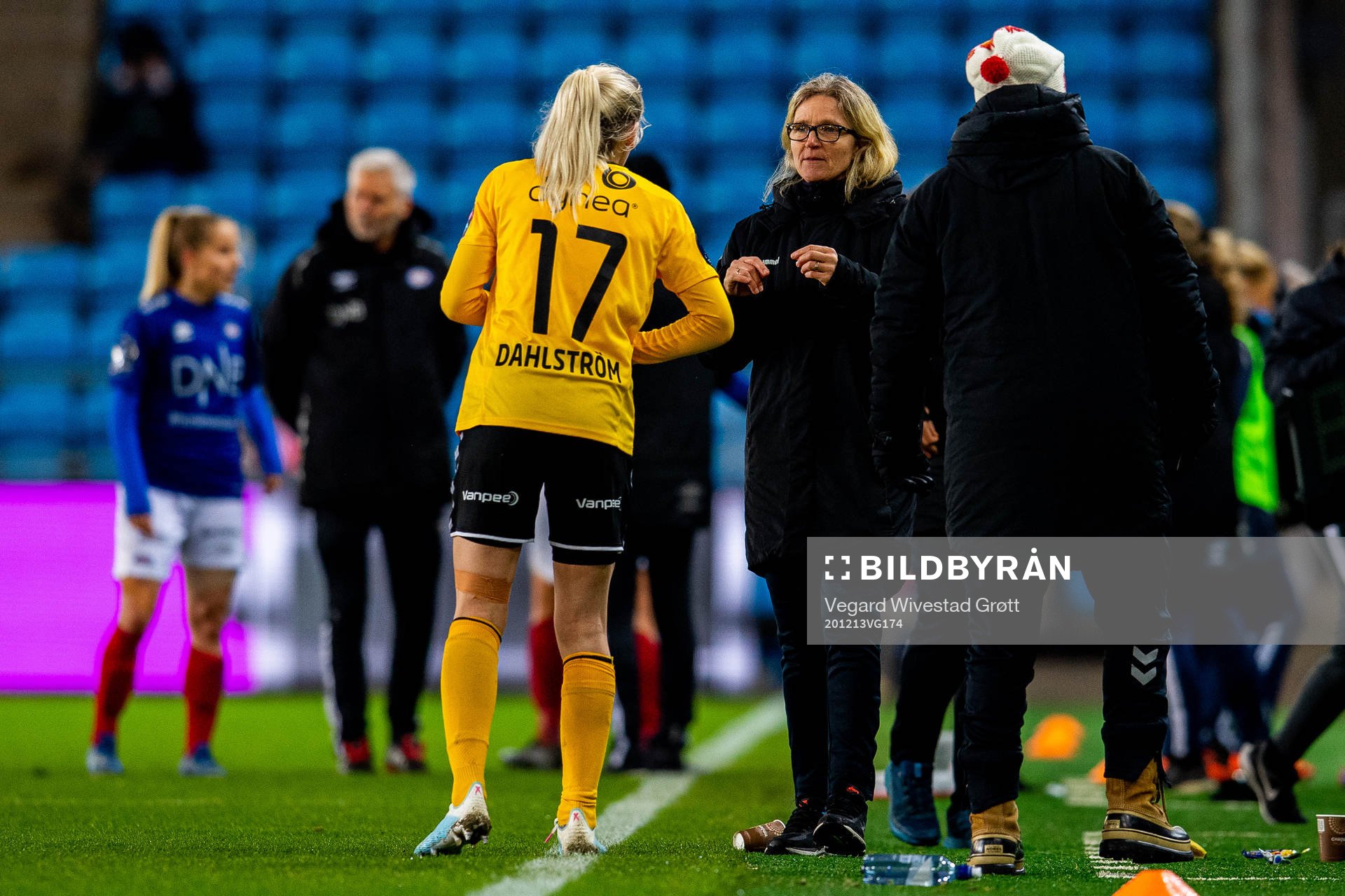 Hege Riise, head coach of LSK Kvinner, talks Cathrine