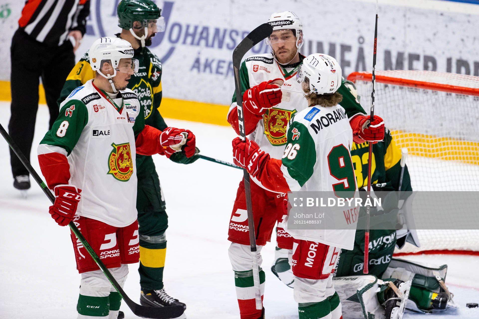 Moras Oscar Eklind Lukas Wernblom och Robin Johansson jublar