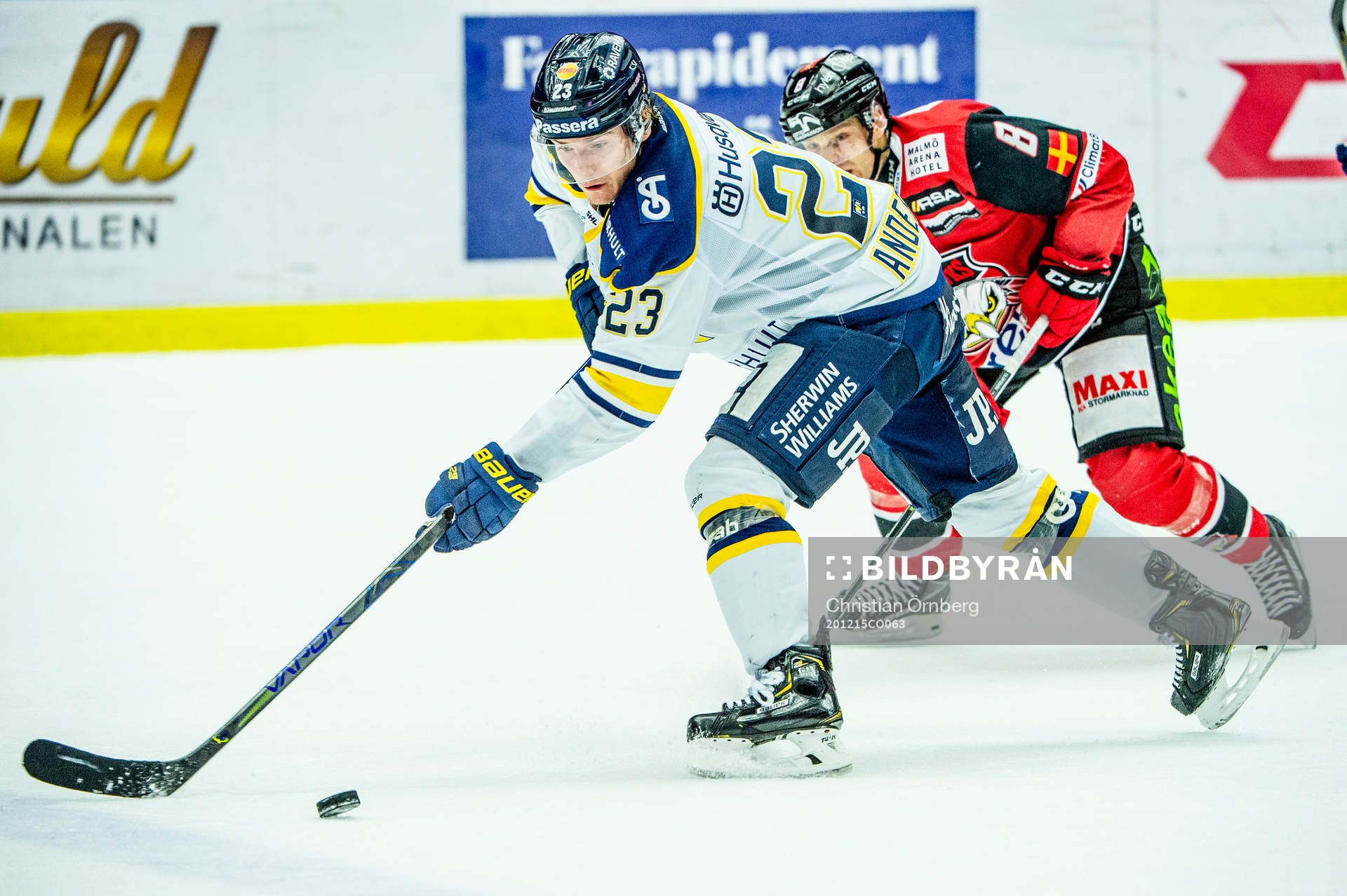 s Lias Andersson mot Malmö Redhawks Johan Olofsson