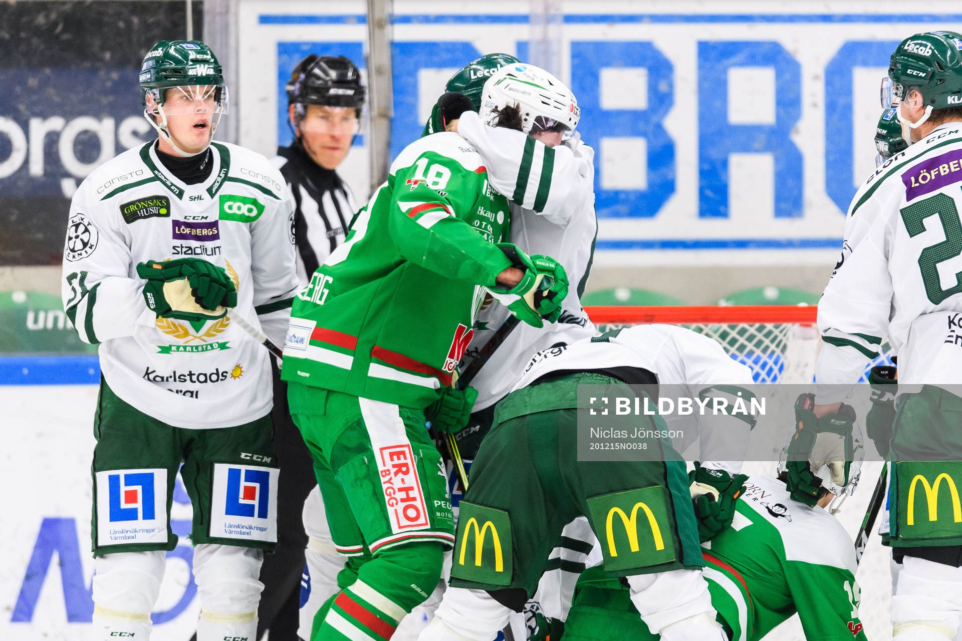 Rögles Dennis Everberg och Färjestads Pontus Widerström