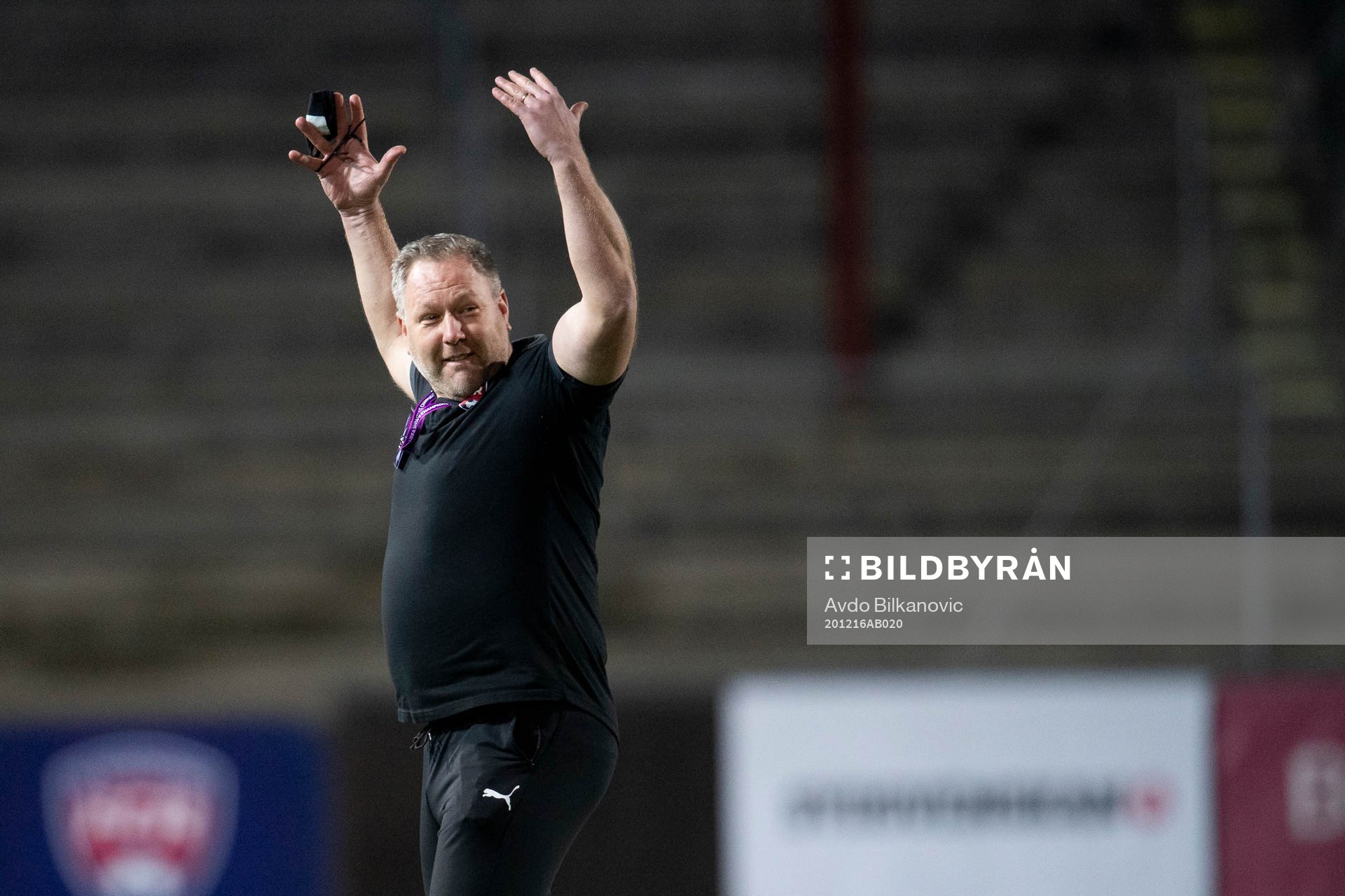 Rosengårds assistant coach Patrick Winqvist celebrates