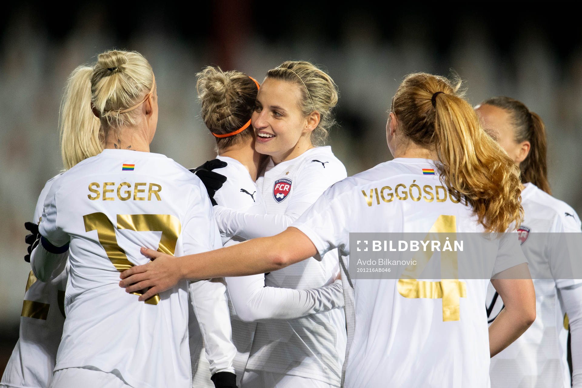 +r51 and Rosengårds Glodis Perla Viggosdottir  celebrates
