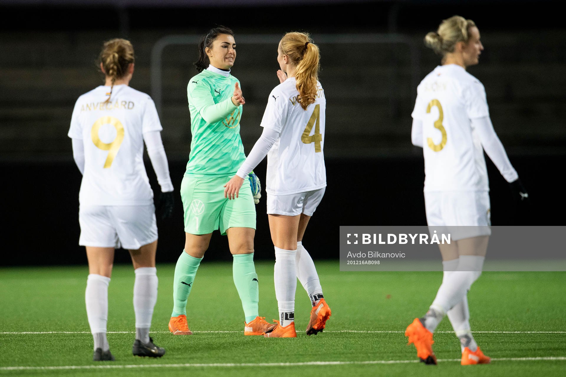 Rosengårds goalkeeper Zecira Musovic and Glodis Perla