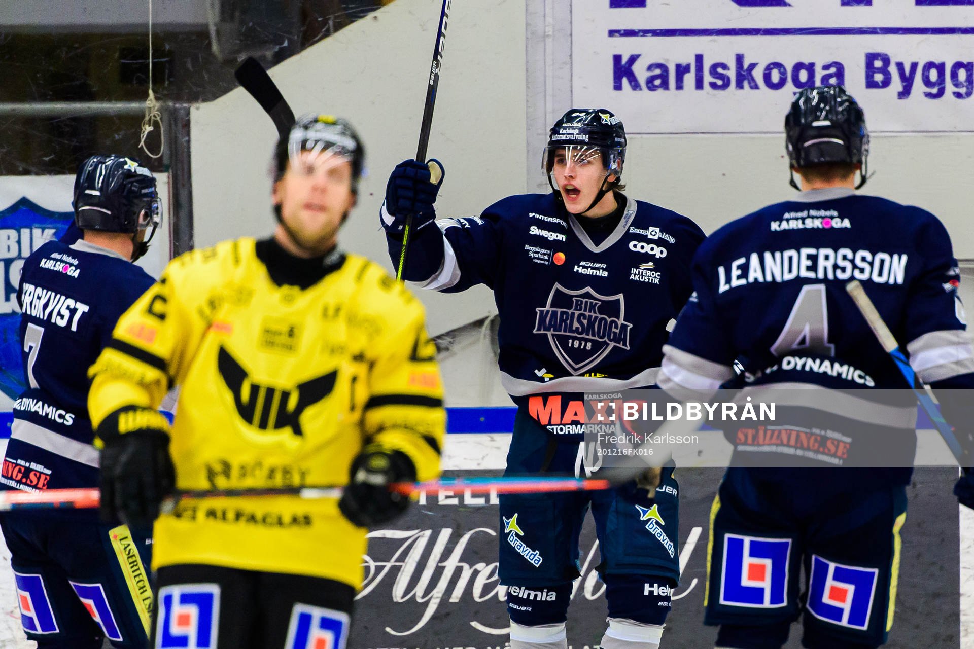 Karlskogas Linus Karlsson jublar