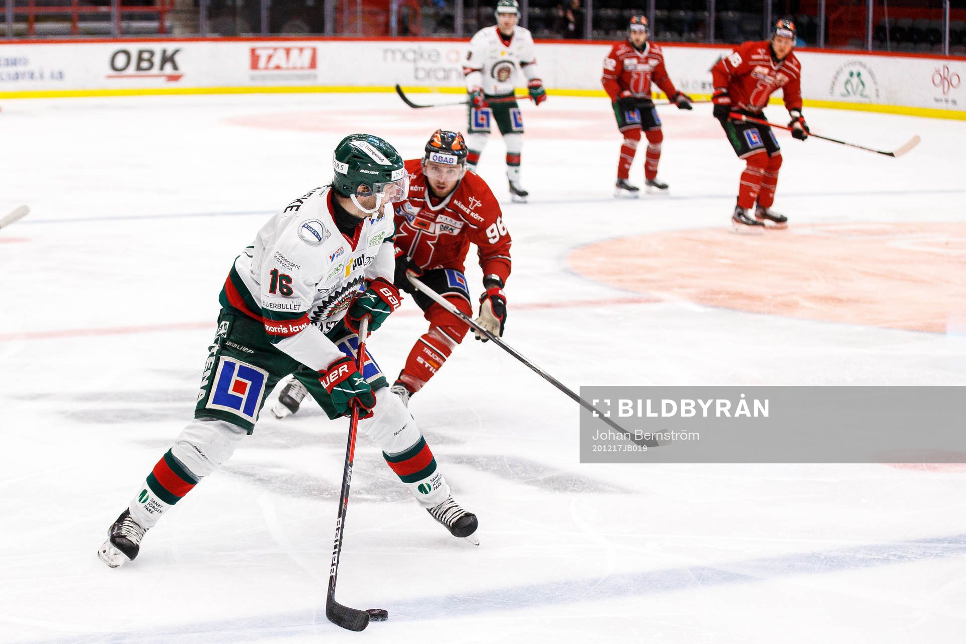 Frölundas Stefan Elliott och Örebros Robin Kovacsunder
