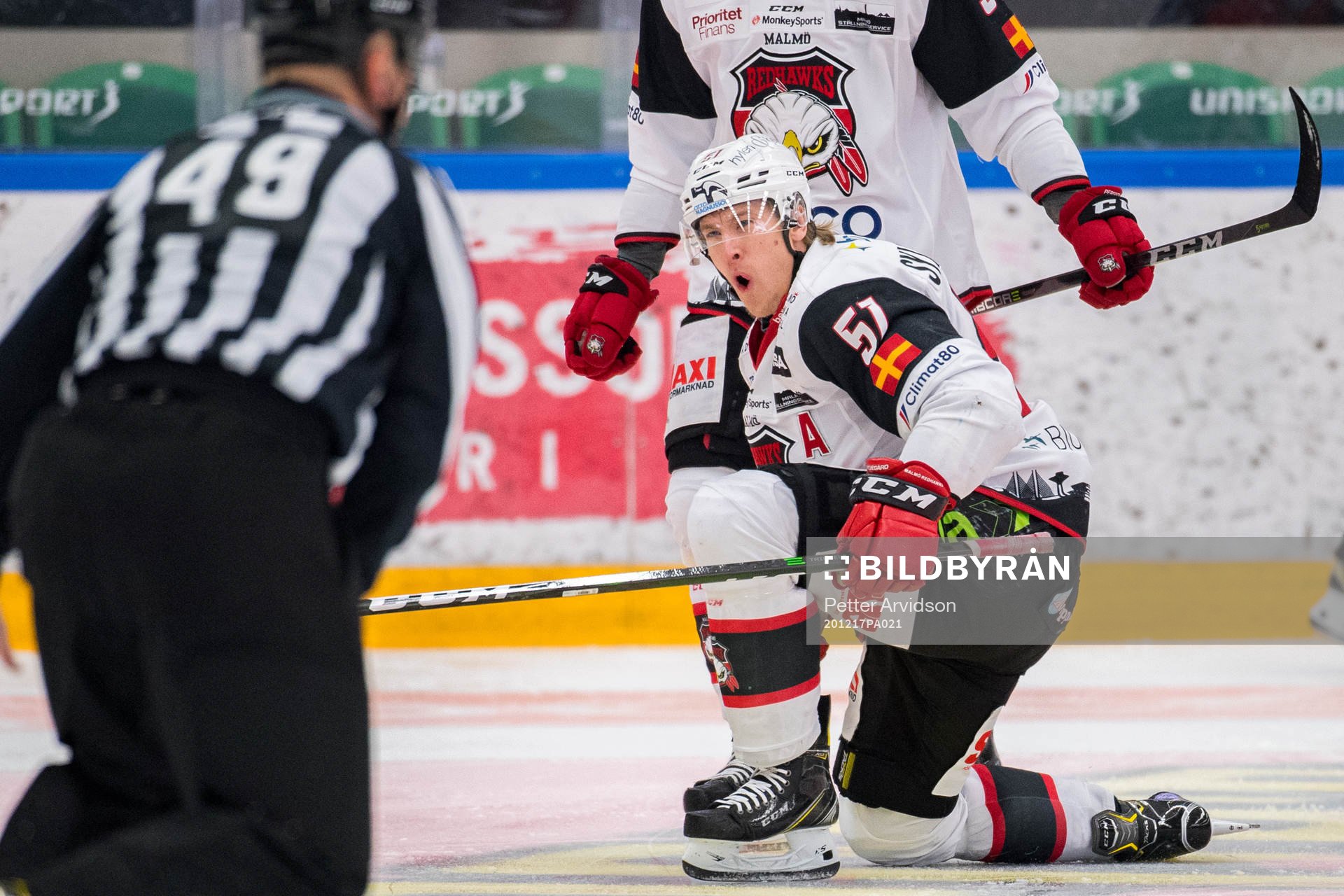 Malmö Redhawks Emil Sylvegård jublar